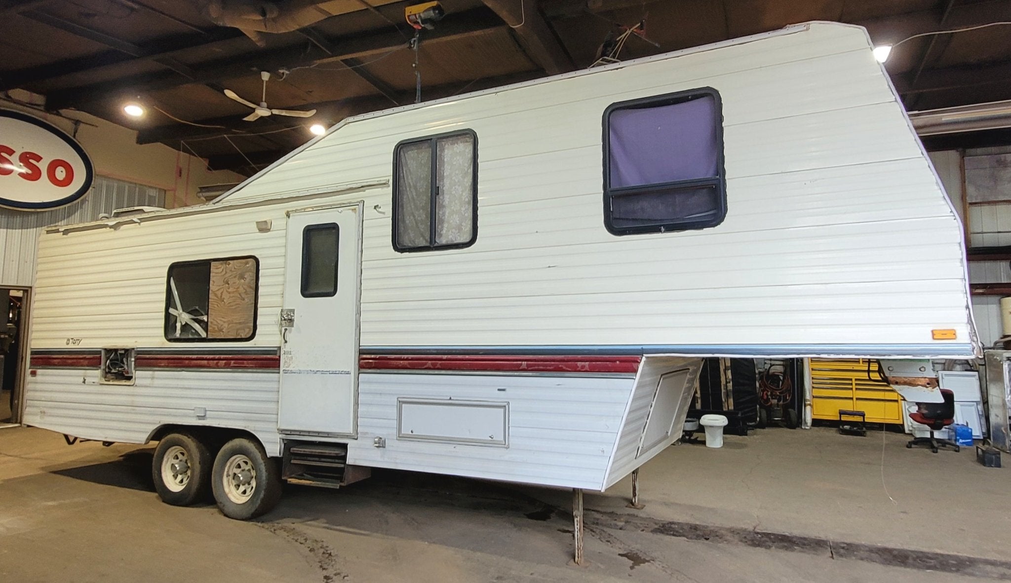 1992 Terry 28 5T Fifth Wheel Parts List - Fleetwood Travel Trailers of OR. Inc. - Young Farts RV Parts