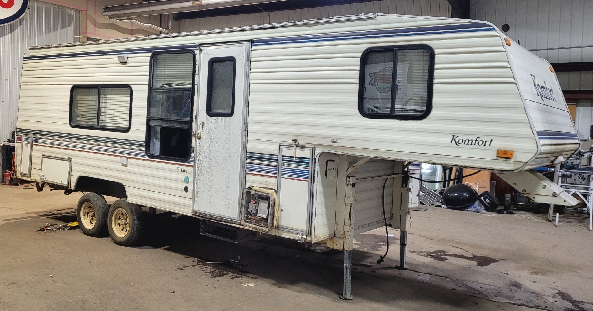 1993 Komfort 24LS Fifth Wheel Parts List - Lake Capital Corp. - Young Farts RV Parts