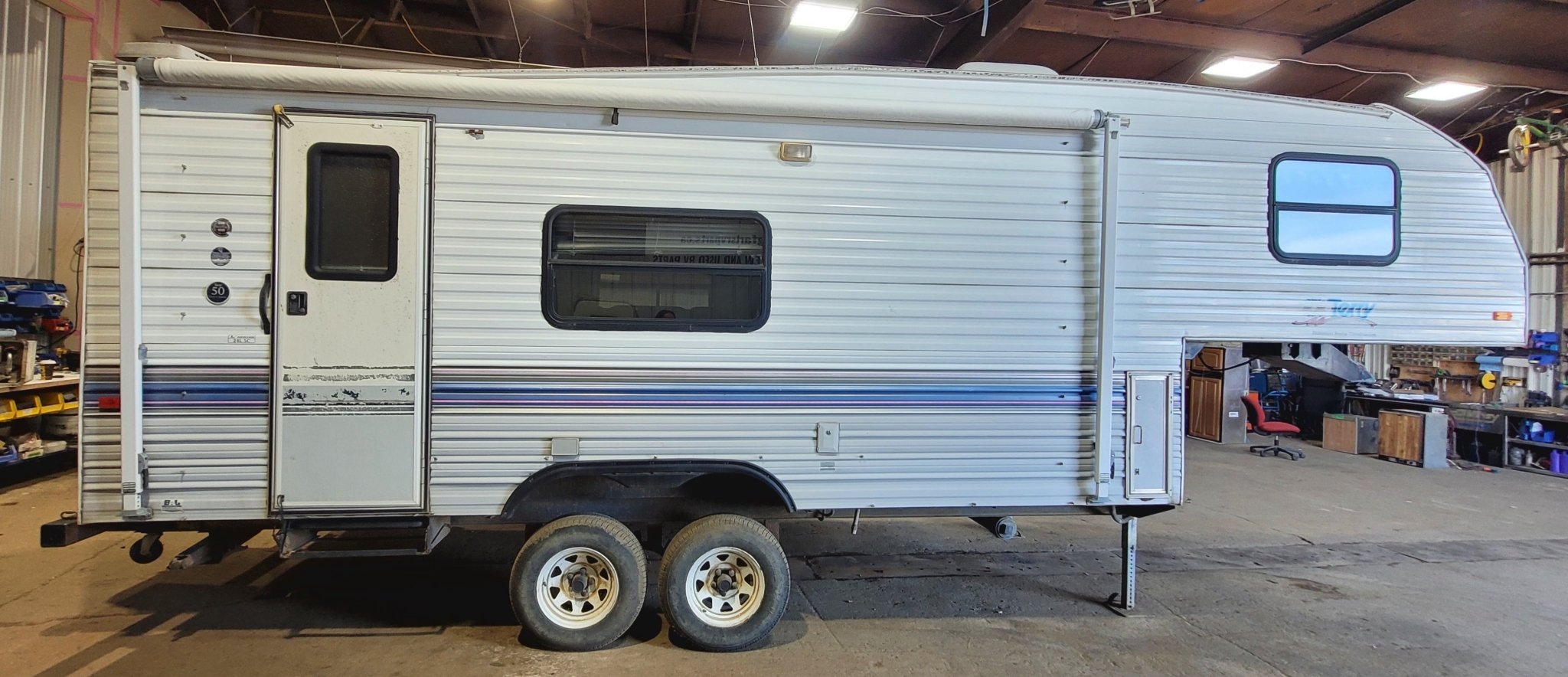 1996 Terry Expo 24'LSC Fifth Wheel Parts List - Fleetwood Travel Trailers of Oregon Inc. - Young Farts RV Parts