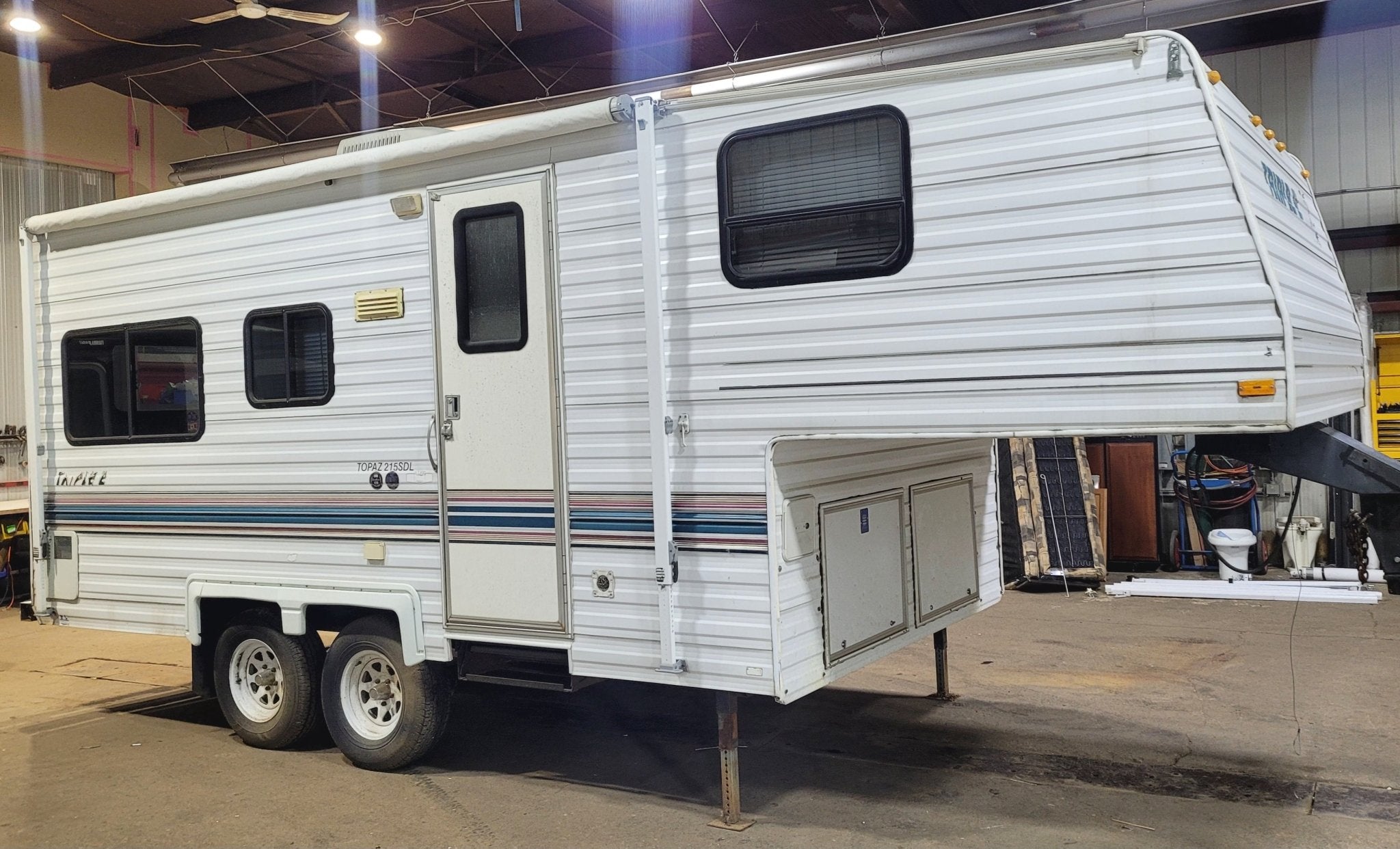 1996 Topaz F215SDL Fifth Wheel Parts List - Triple E. Recreational Vehicles - Young Farts RV Parts