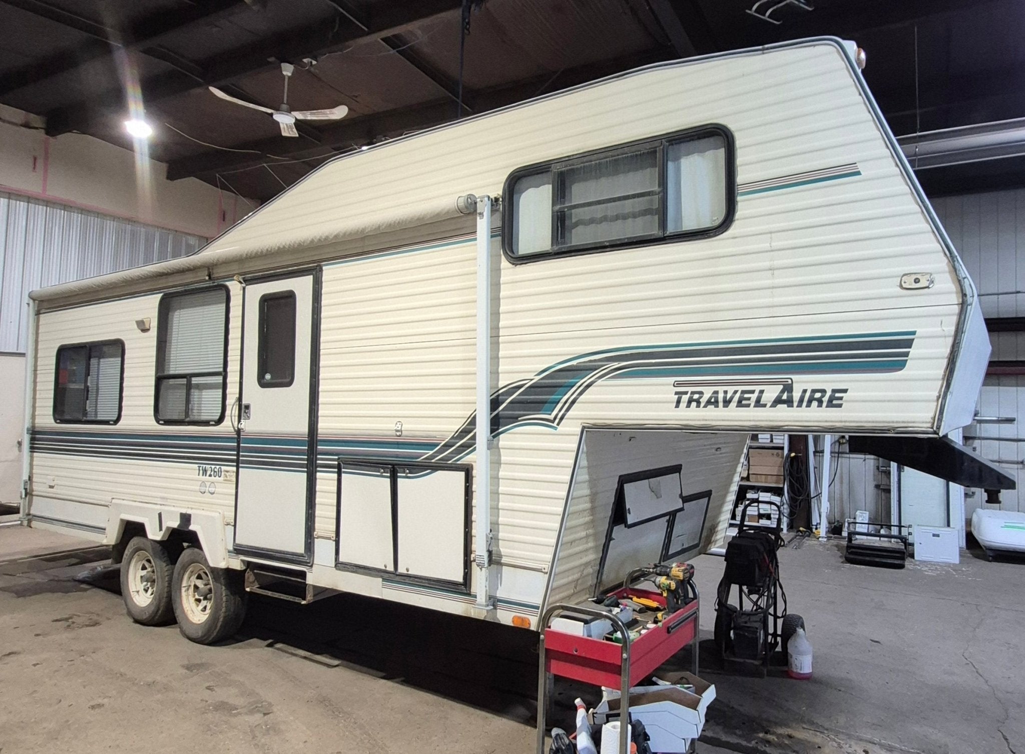 1996 Travelaire TW260 Fifth Wheel Parts List - Travelaire Canada Ltd. - Young Farts RV Parts