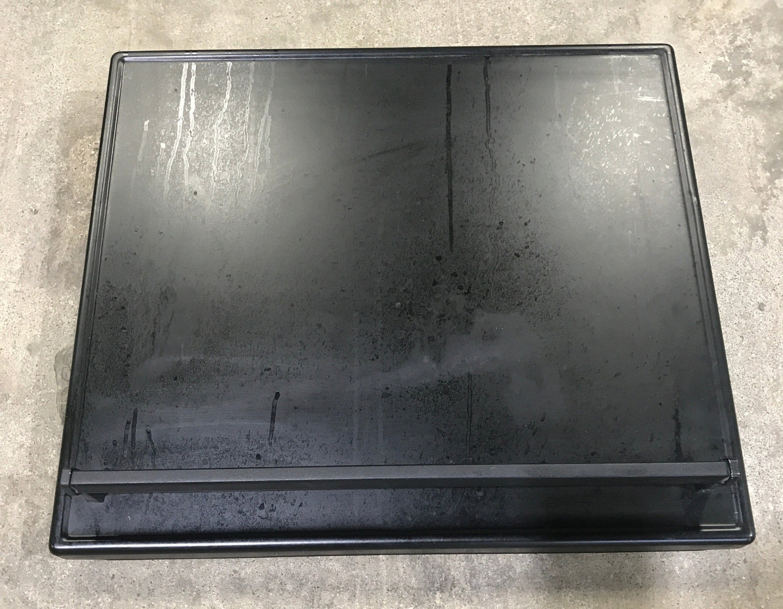 Used Wedgewood Oven Door Fits R2146BB - 19