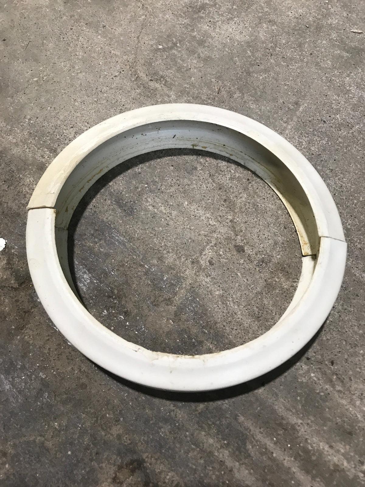Used Dometic Clamp Ring Set - 310048