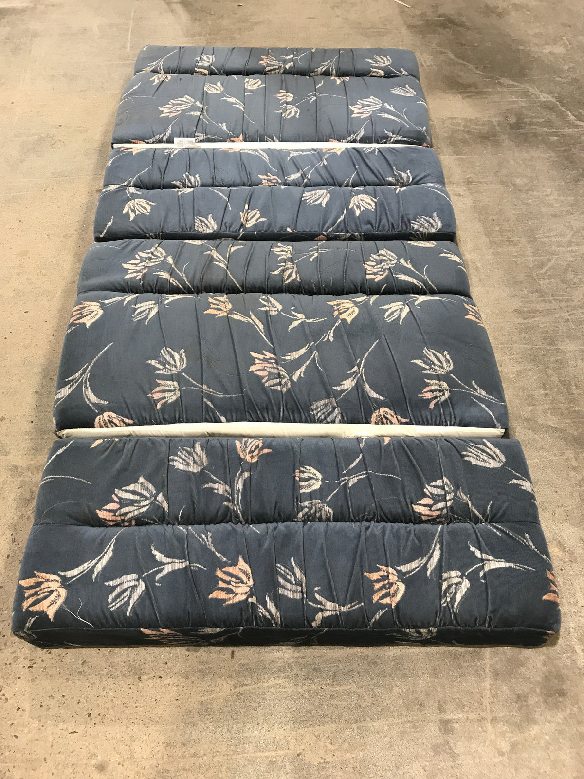 USED Dinette Cushion Set- 4 piece 2 @ 37