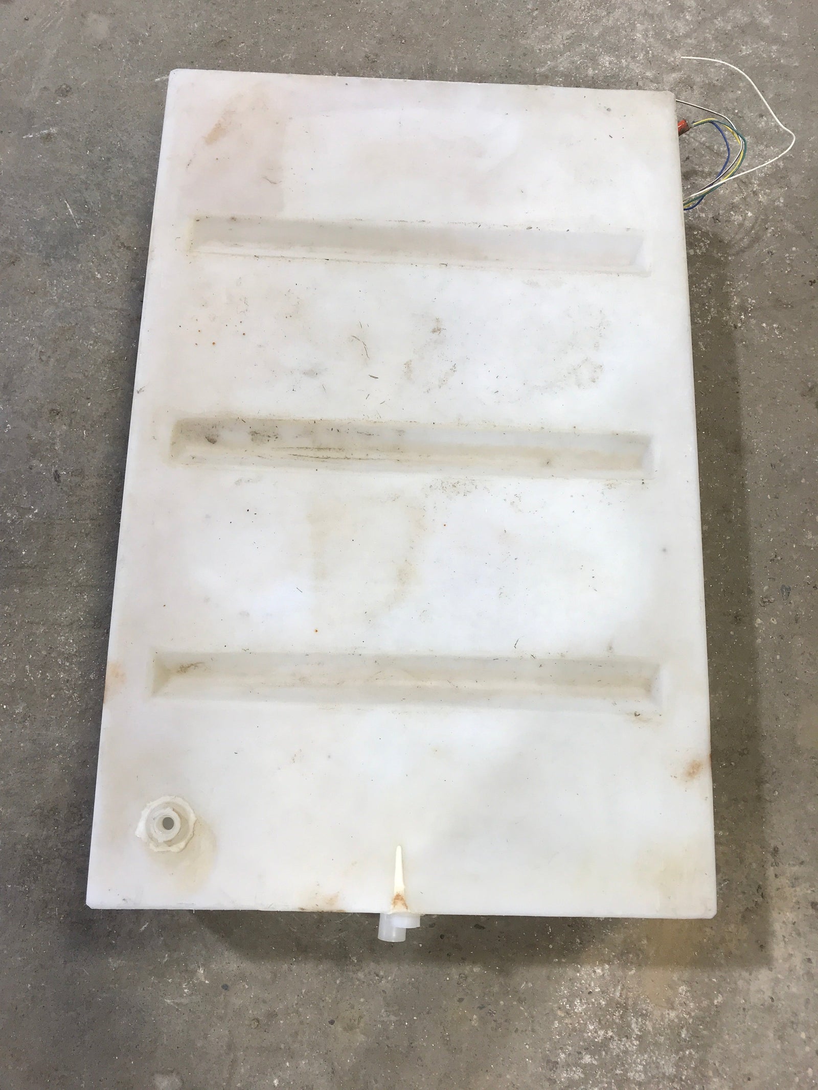 Used Fresh Water Tank 8 1/2