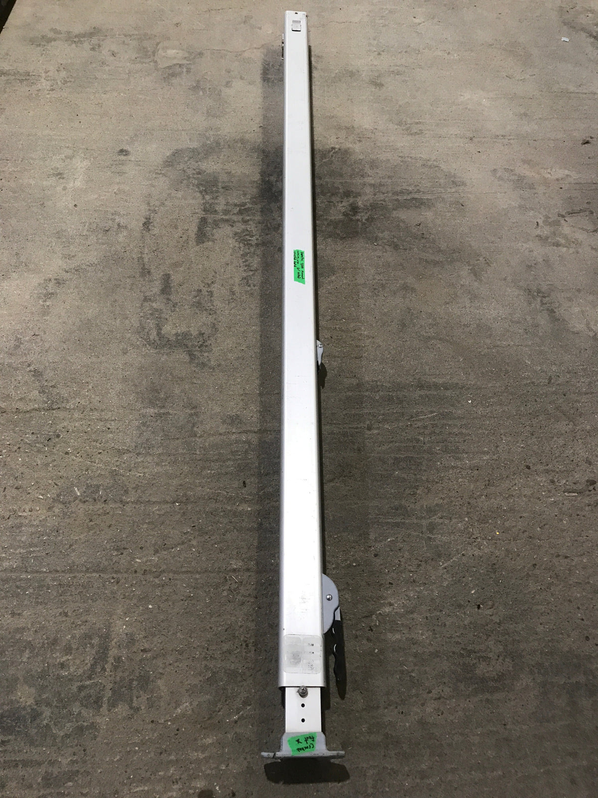 Used Dometic / A&E 8500 Awning Single Manual Arm - 73