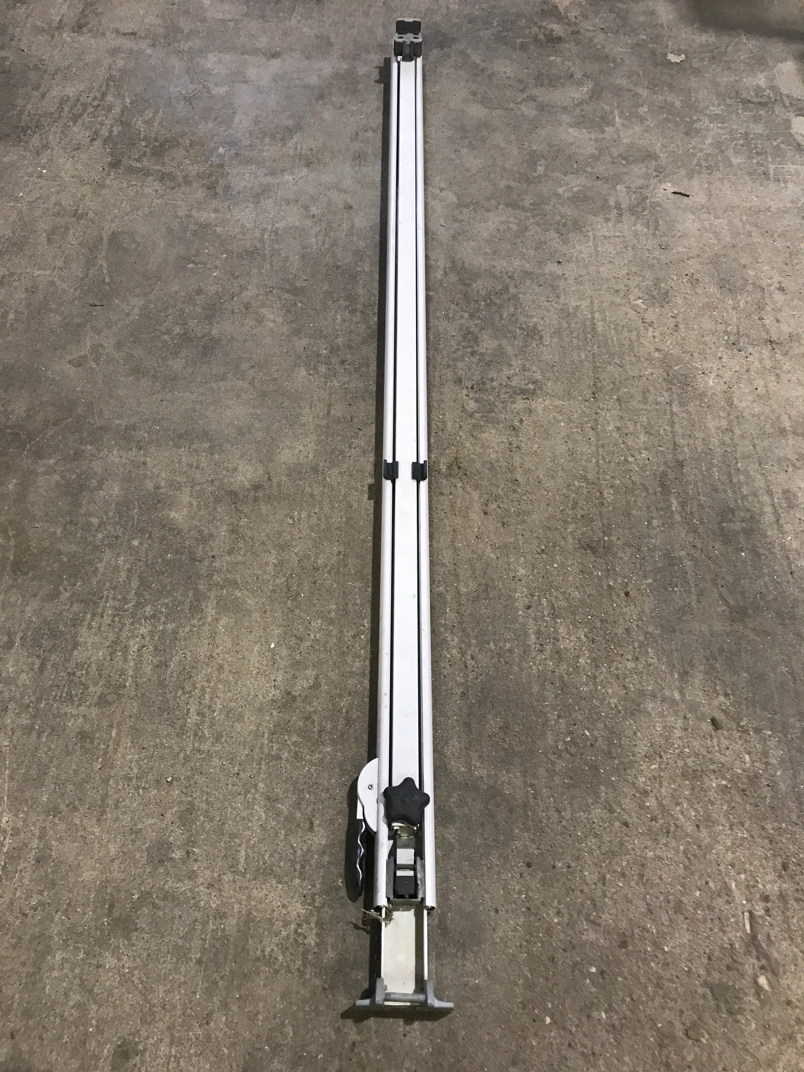 Used Dometic / A&E 8500 Awning Single Manual Arm
