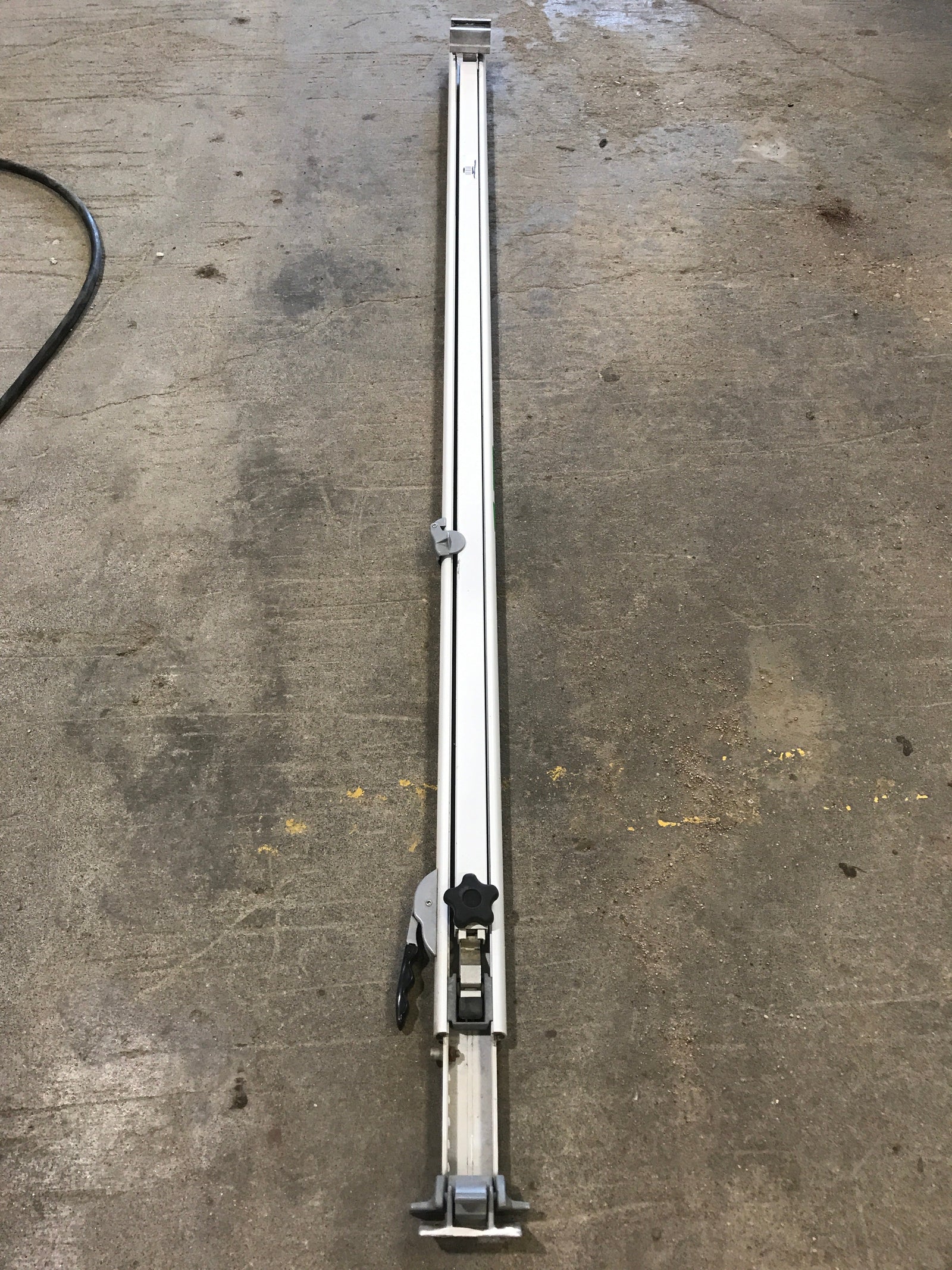 Used Dometic / A&E 8500 Awning Single Manual Arm