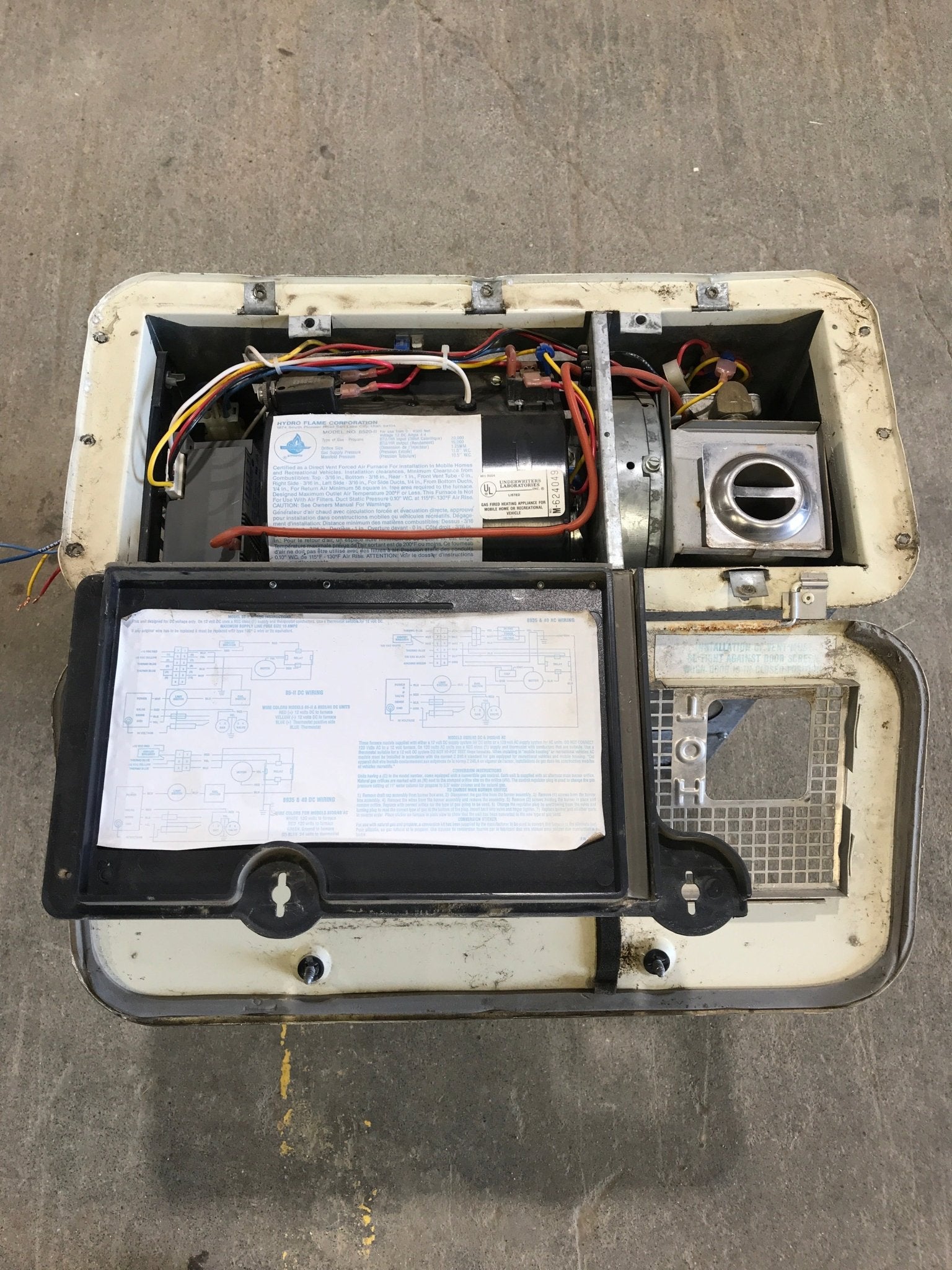 20000 BTU USED 8520 II HYDROFLAME RV Propane Furnace - Young Farts RV Parts