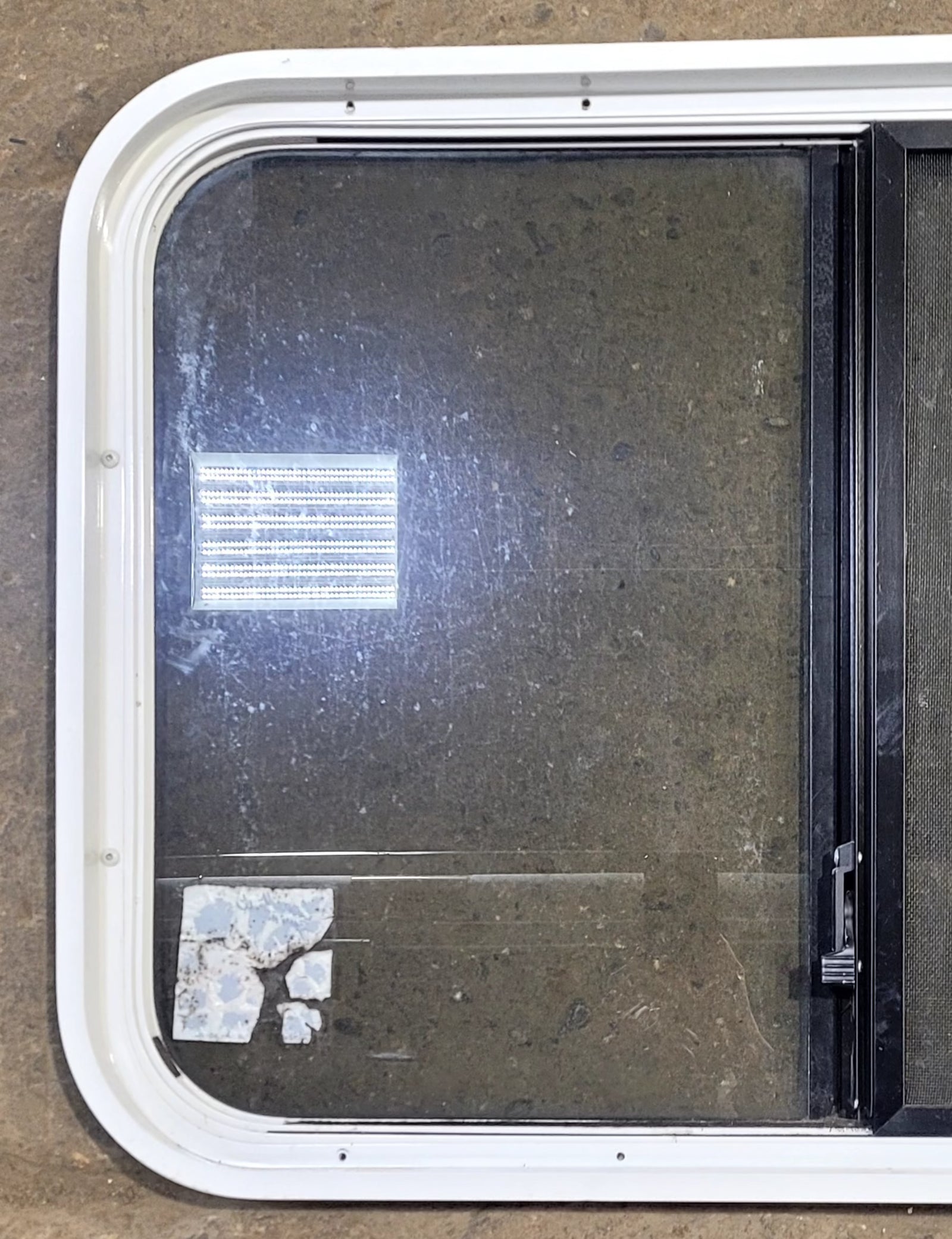 Used White Radius Opening Window : 30 1/4