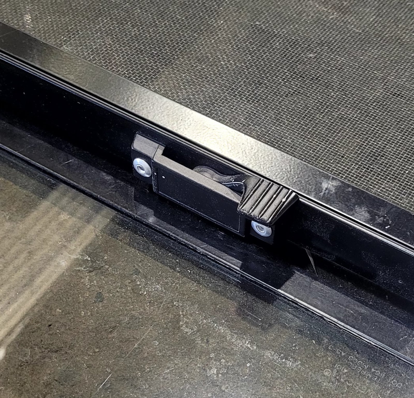 Used White Radius Opening Window : 30 1/4