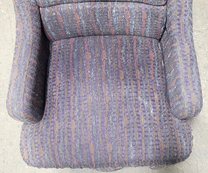 Used RV Chair - 32"H x 26"W x 27"D - Young Farts RV Parts