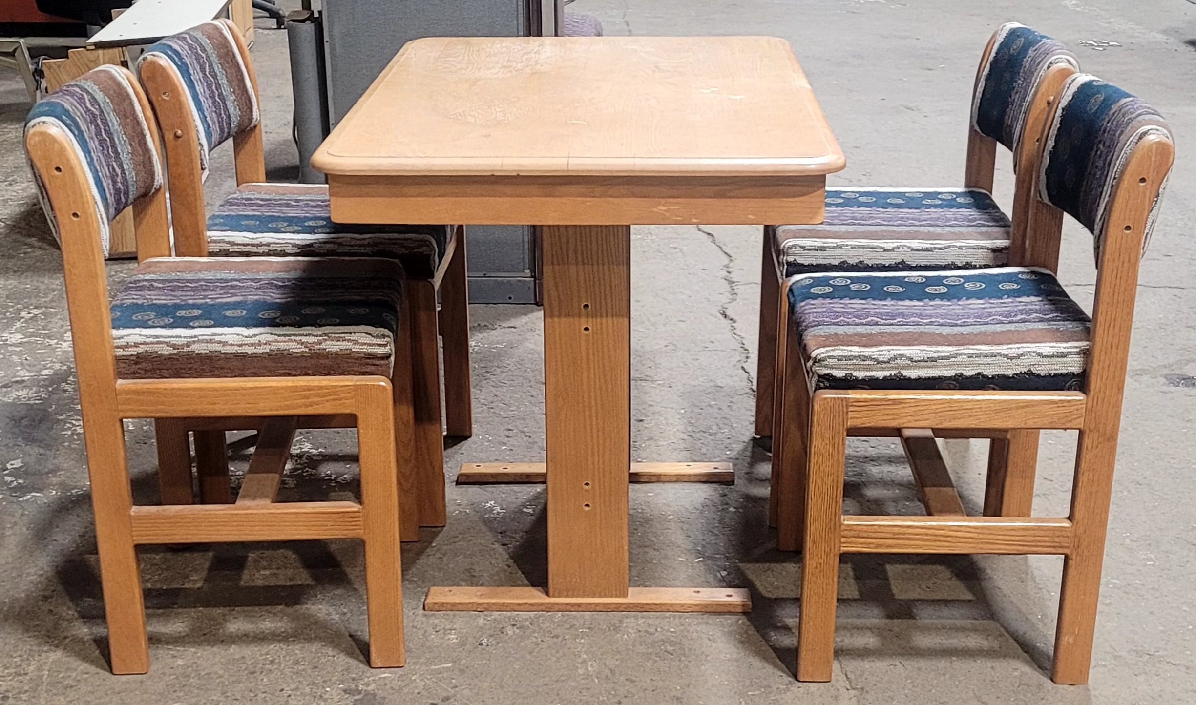 Used RV Dining Table Set- 5 piece - Young Farts RV Parts