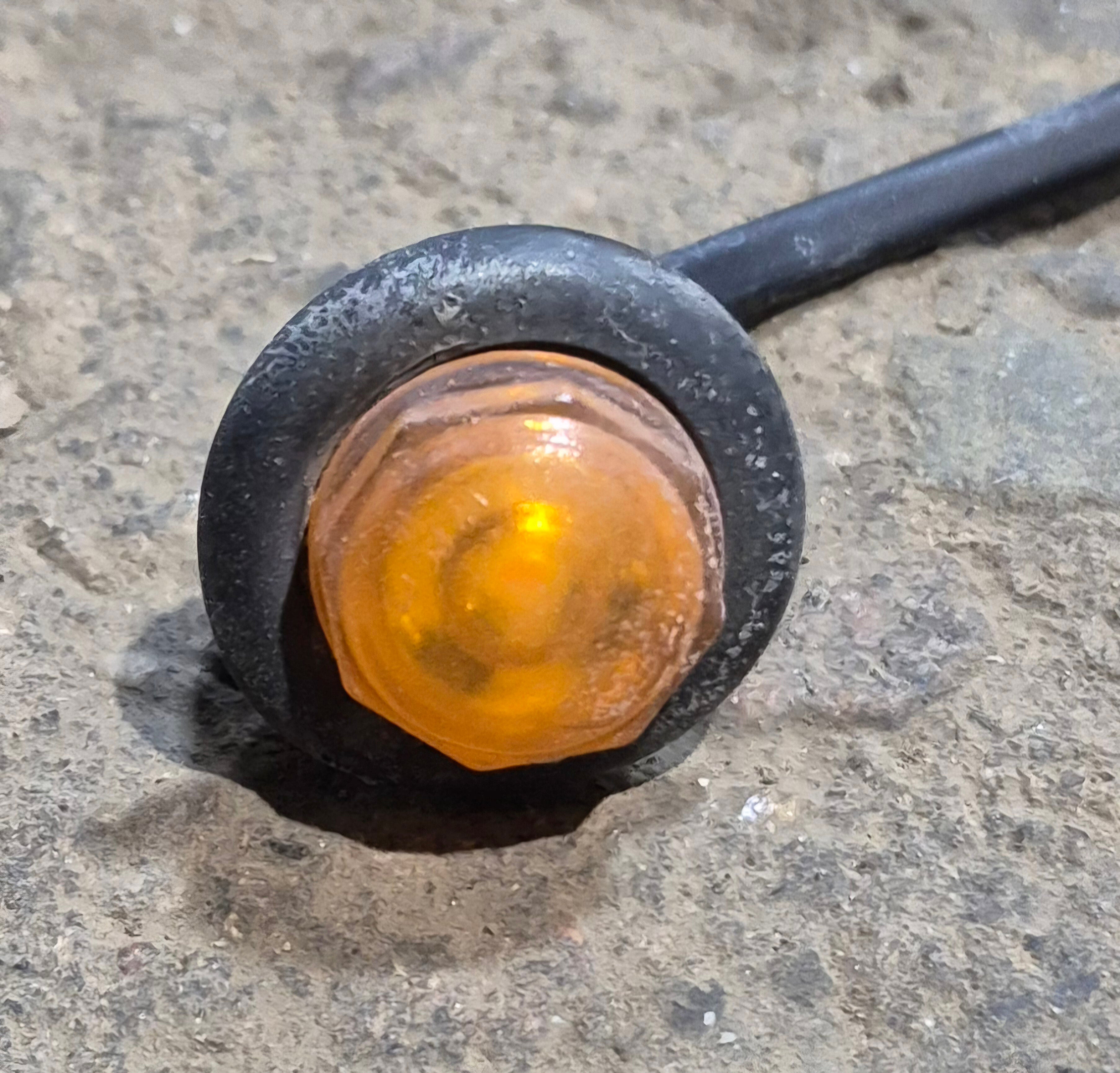 Used SAE P2 PC P3 16 Replacement Marker Light - Amber