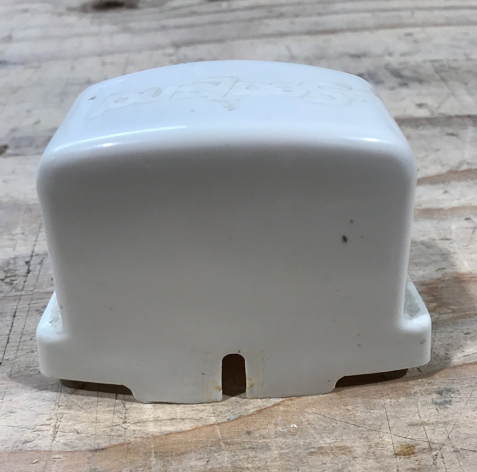 Used Dometic Vacuum Breaker Cover Kit - 385310796 - Young Farts RV Parts