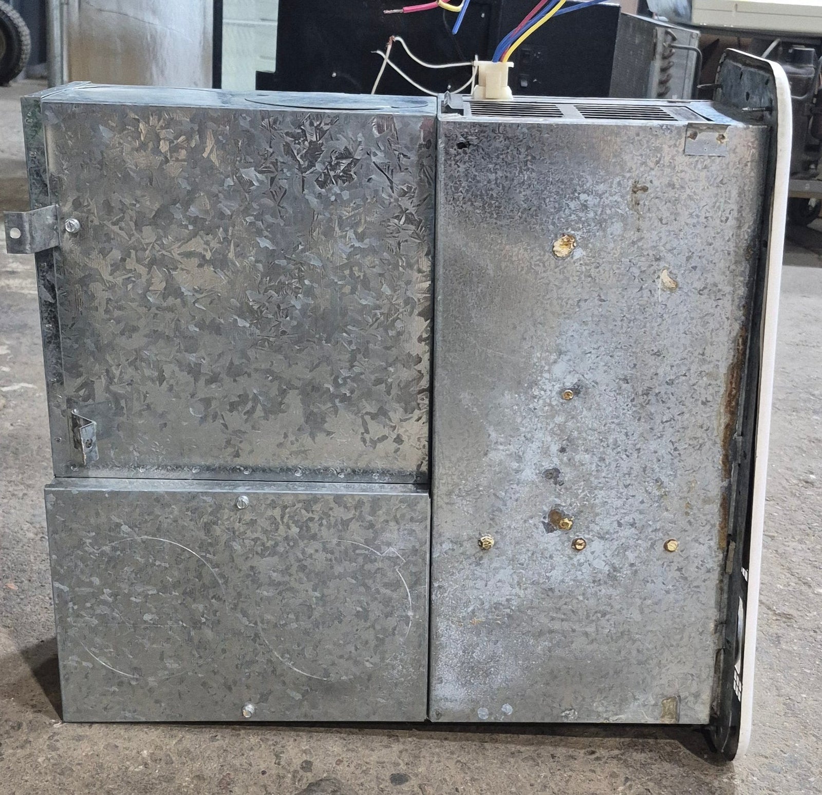 25,000 BTU Used Atwood / Hydro Flame RV Propane Furnace - 8525 III DCLP - Young Farts RV Parts