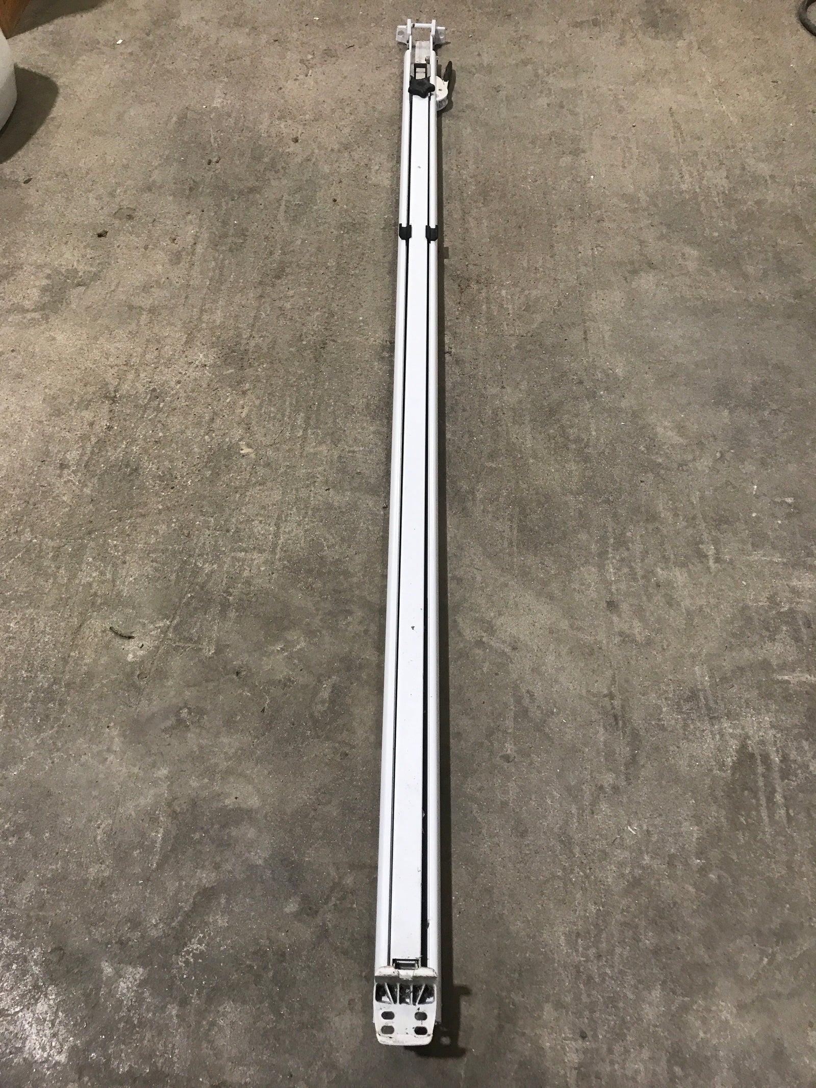 Used Dometic / A&E 8500 Awning Single Manual Arm