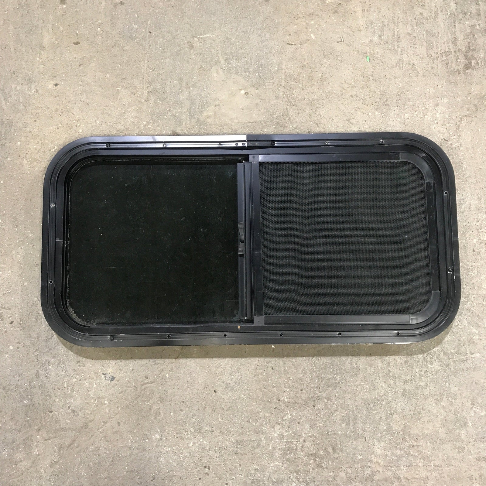 Used Black Radius Opening Window : 29.5