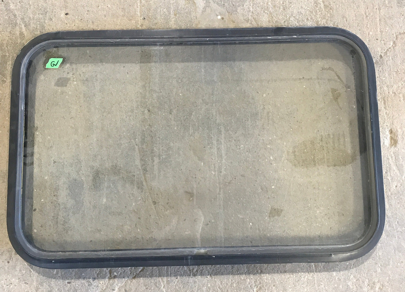 Used Black Radius Non-Opening Window : 32