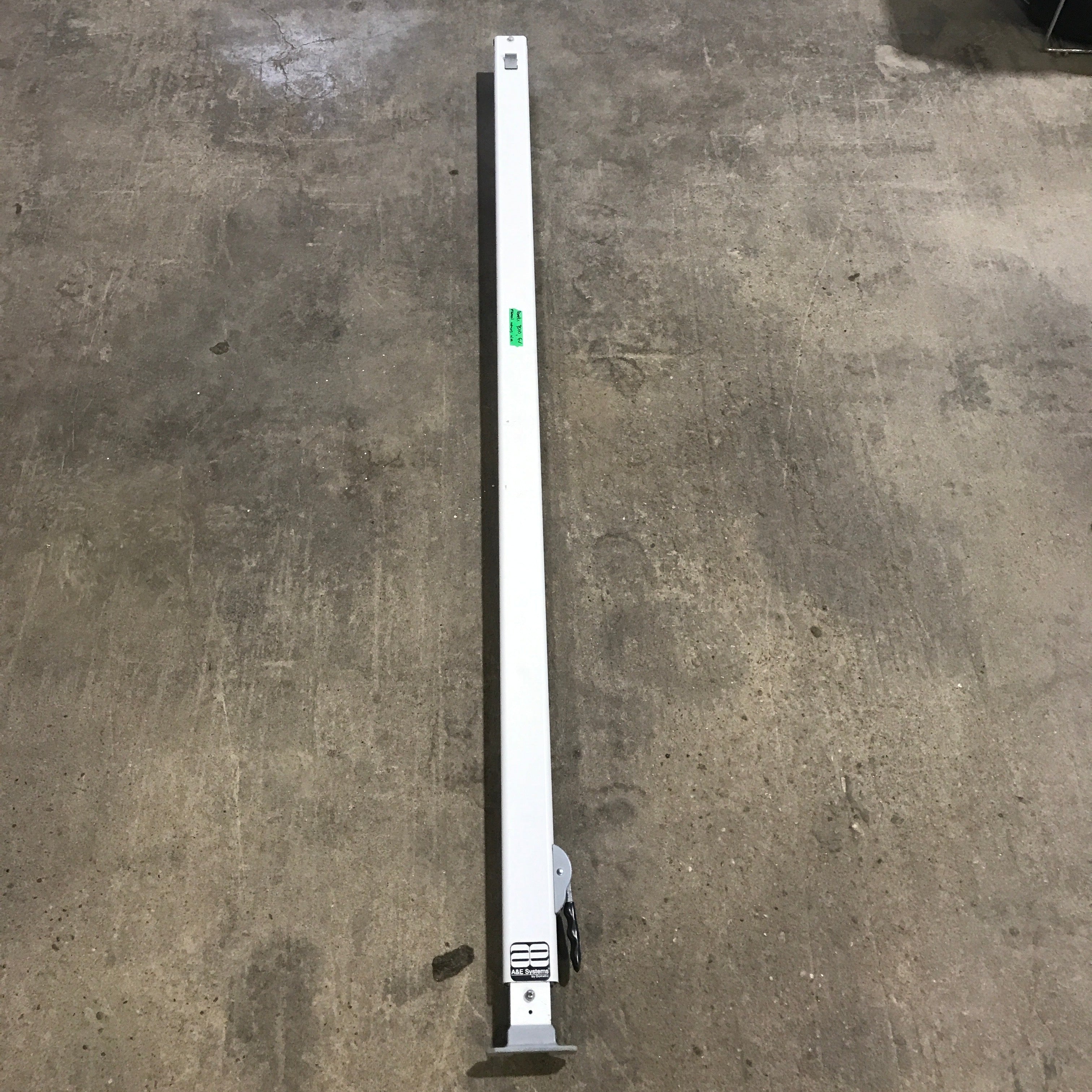 Used Dometic / A&E 8500 Awning Single Manual Arm