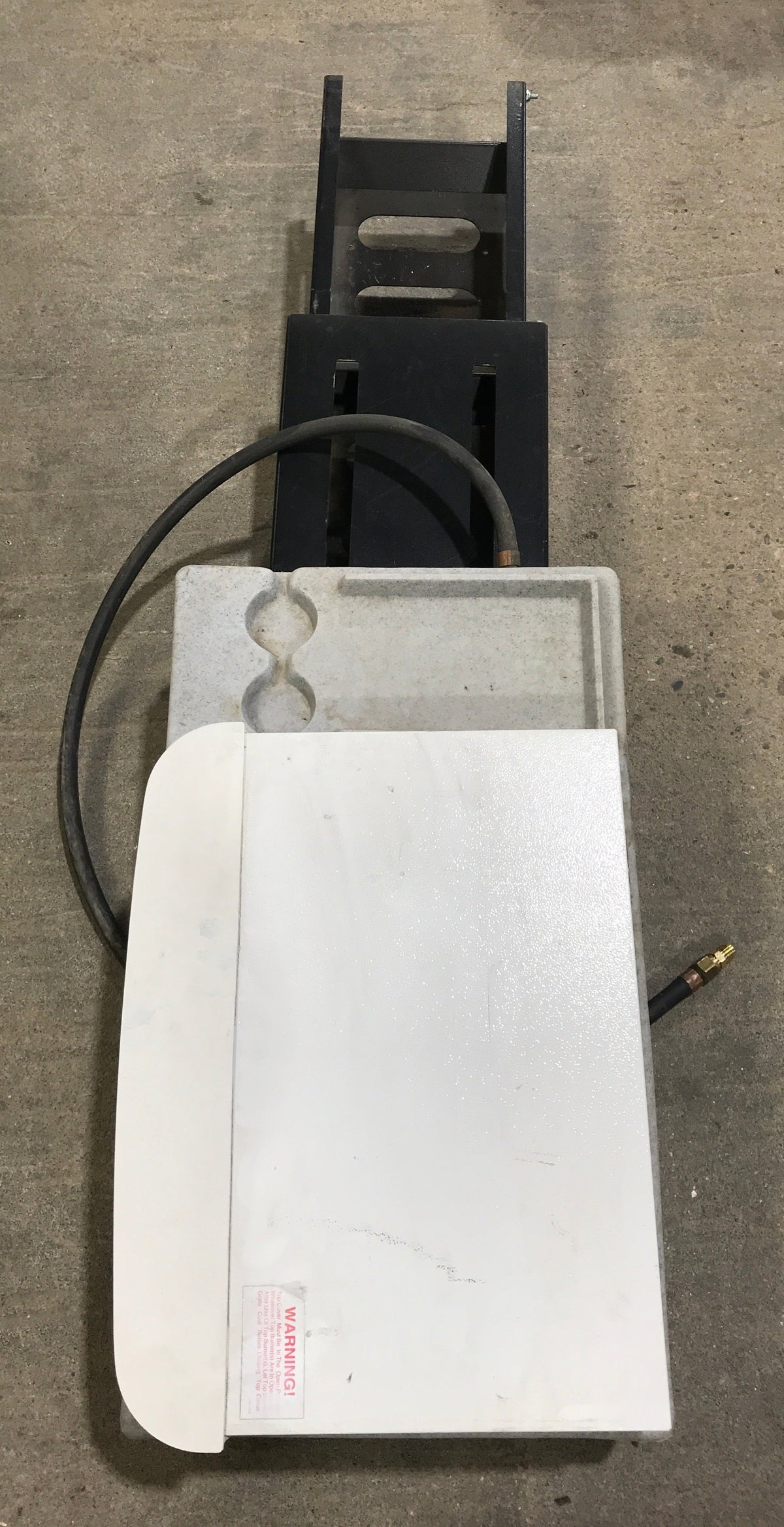 Used Suburban Exterior/Outdoor 2 Burner Kitchen