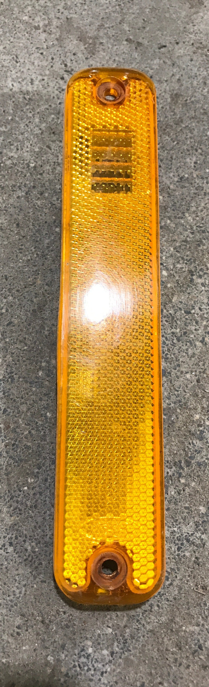Used SAE AP2 73TK - FORD Replacement Marker Light Assembly - Amber