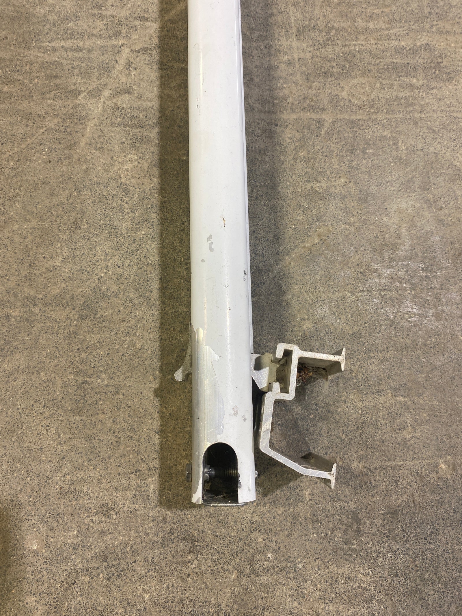 Used Dometic / A&E 8500 Awning Single Manual Arm