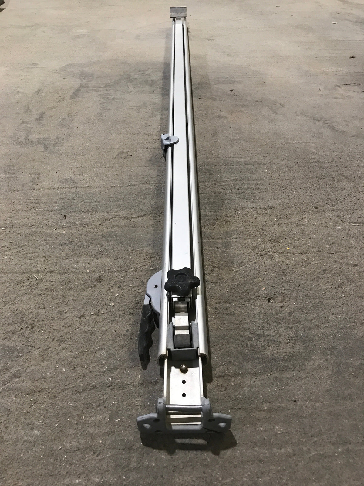 Used Dometic / A&E 8500 Awning Single Manual Arm - 73