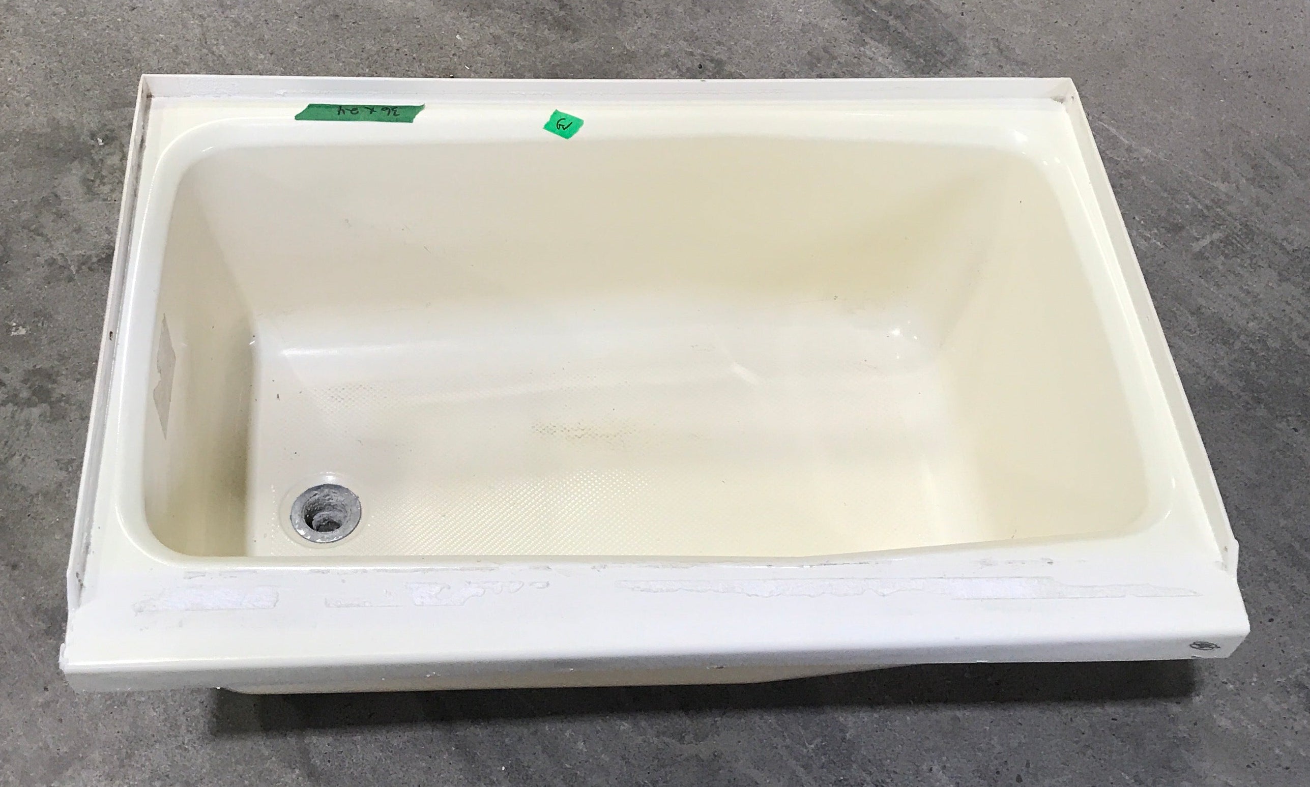 Used RV Bath Tub 36” L x 24 W ” - Left Hand Drain