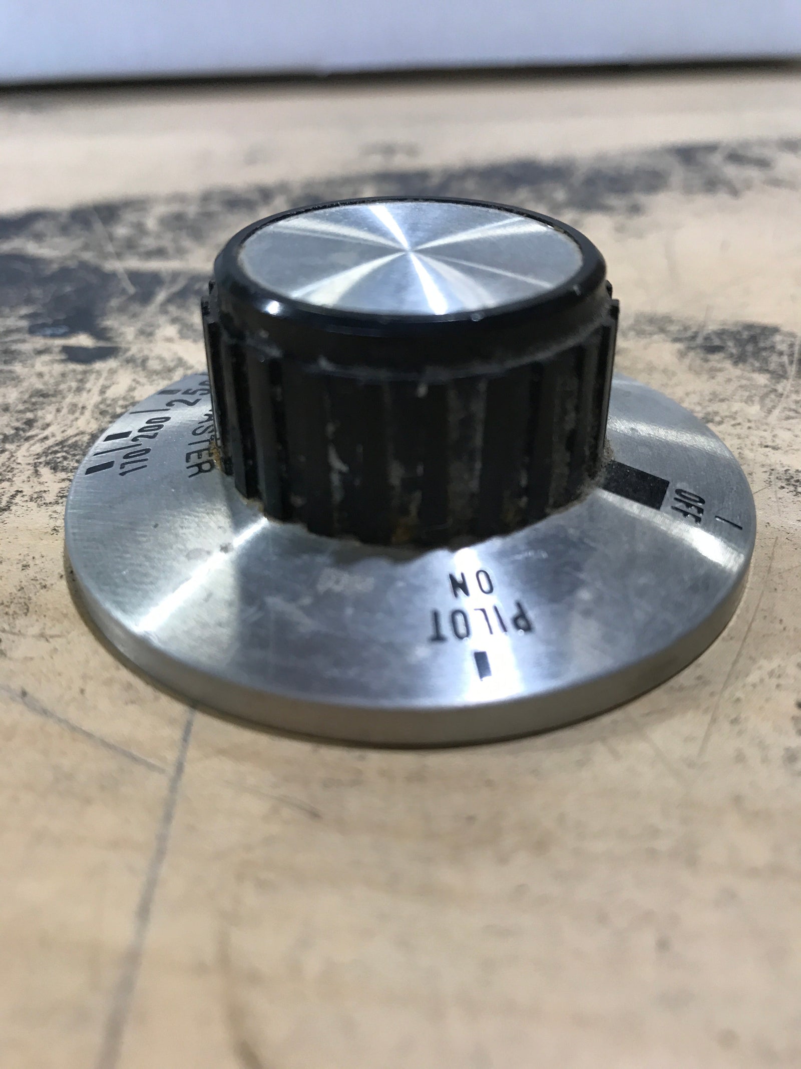 Used Atwood / Wedgewood Oven Knob 52286