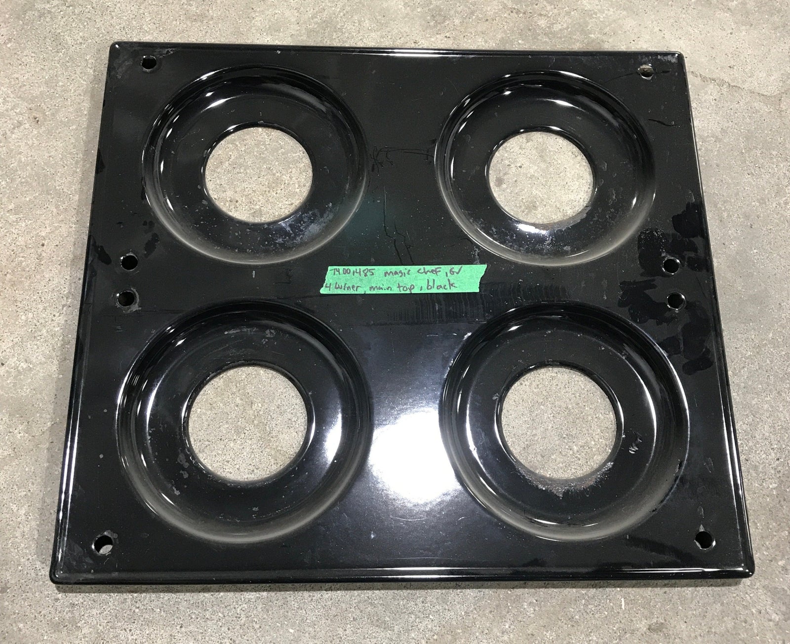 Used MAGIC CHEF Main Top - 74001485