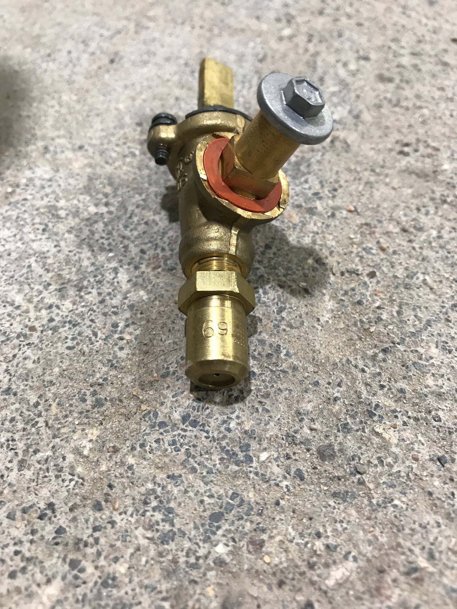 Used Magic Chef Top Burner Valve - 74010756 - 6500 BTU