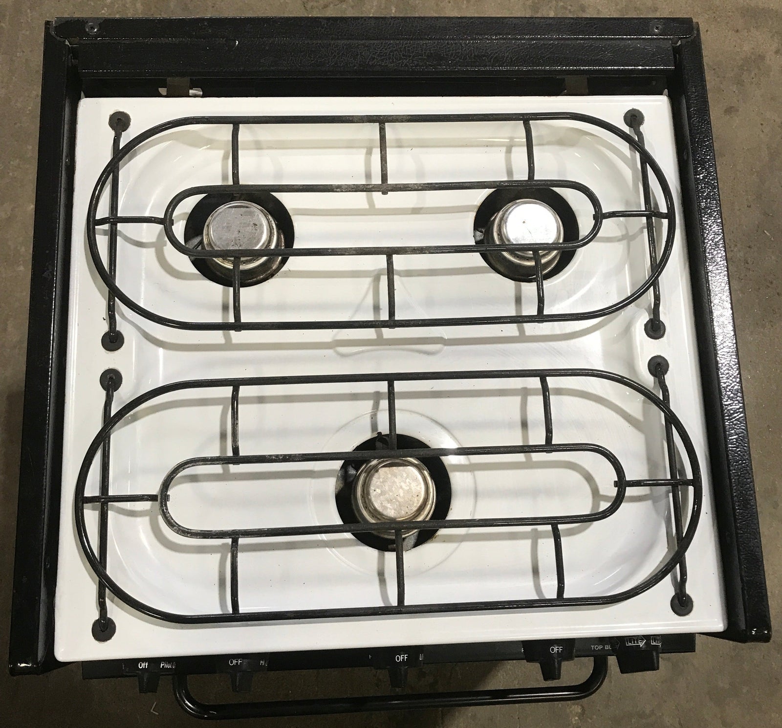 Used Magic Chef RV Range / Cooktop, 3 Burner - CLY2232BDH