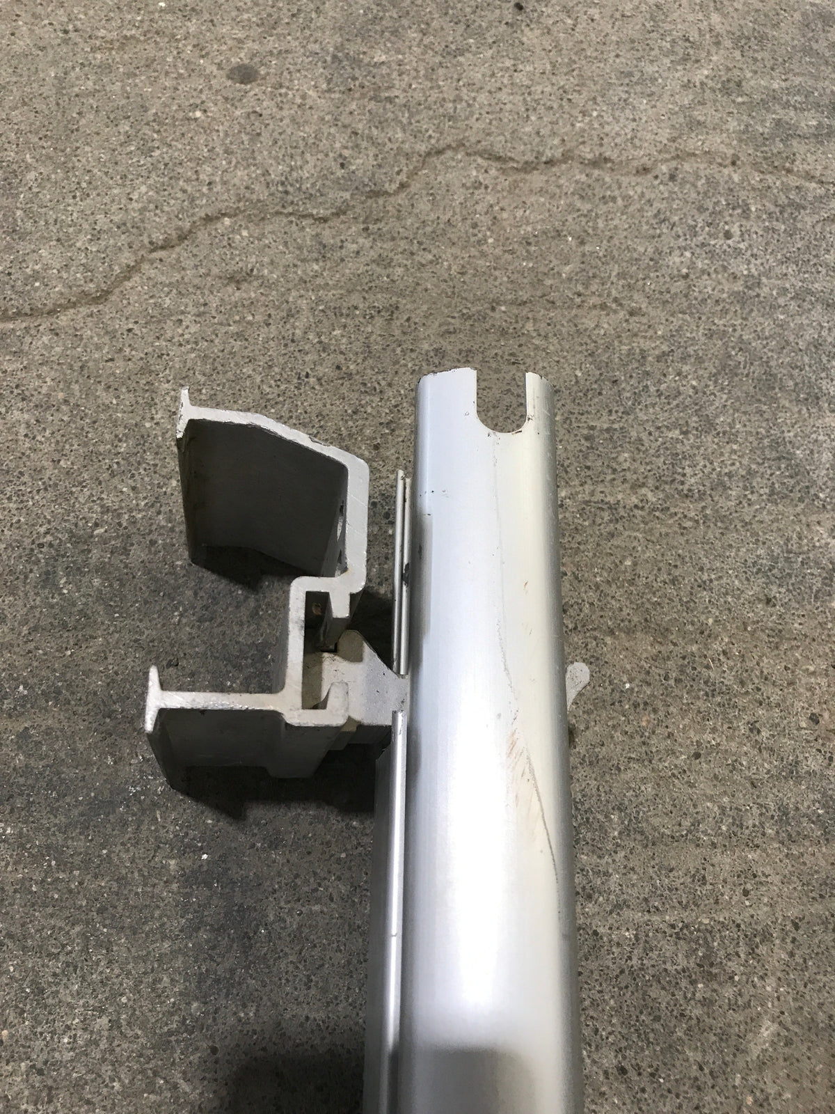 Used Dometic / A&E 8500 Awning Single Manual Arm - 73