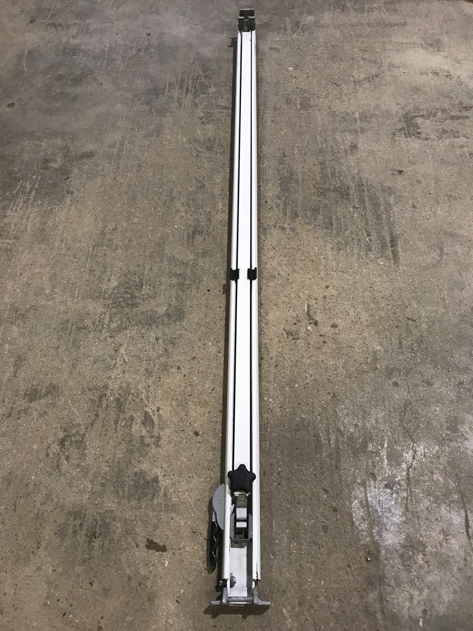 Used Dometic / A&E 8500 Awning Single Manual Arm