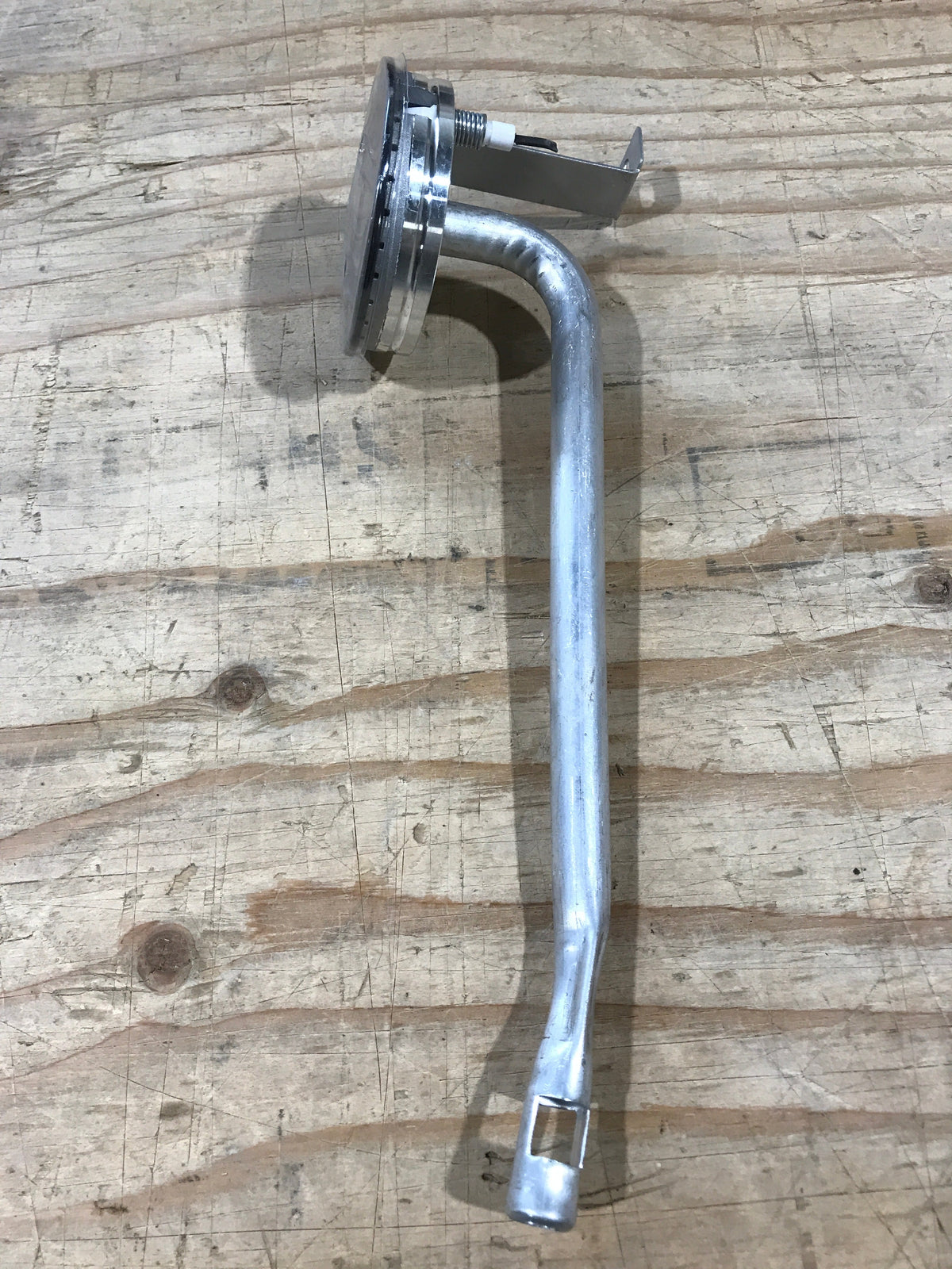 Used Suburban Assembly Right Rear 010998