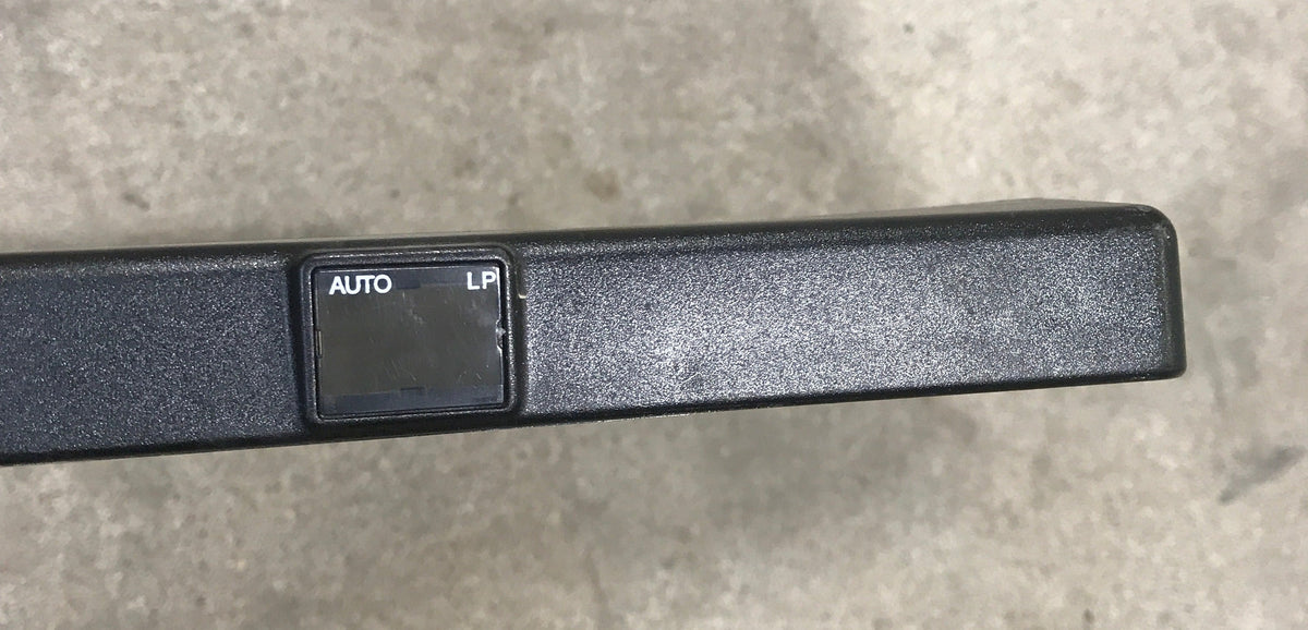 Used Dometic Fridge Front Cover - 3850967013