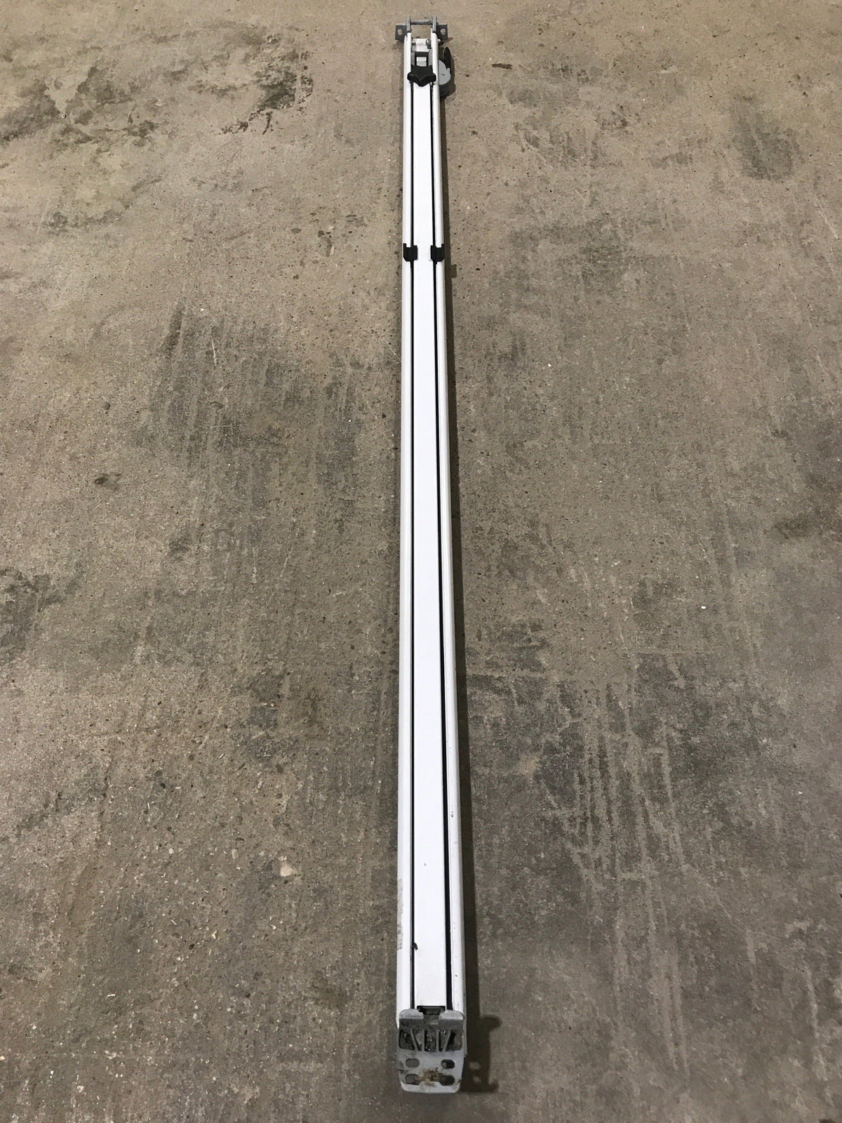 Used Dometic / A&E 8500 Awning Single Manual Arm