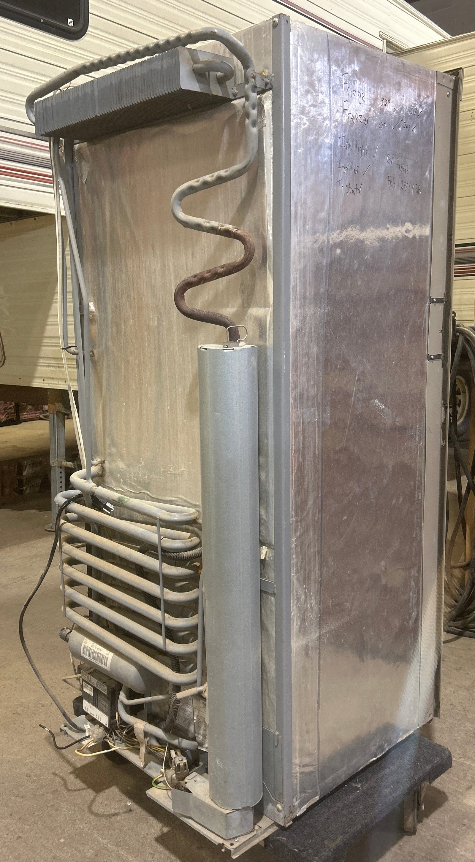 Used Complete Dometic Fridge, 2-WAY - RM2652 - Young Farts RV Parts