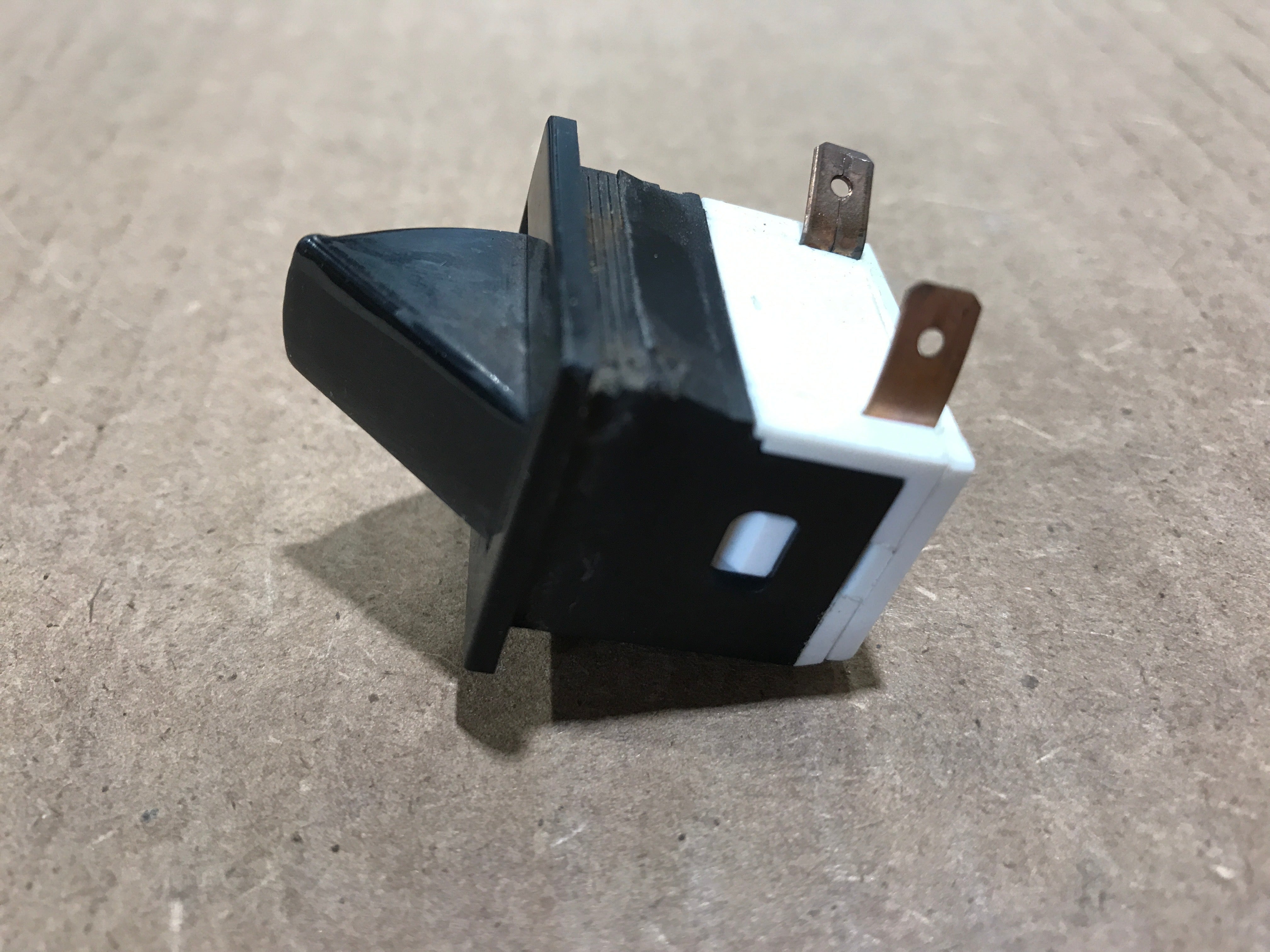 Used Norcold Interior Fridge Light Switch - 61581022