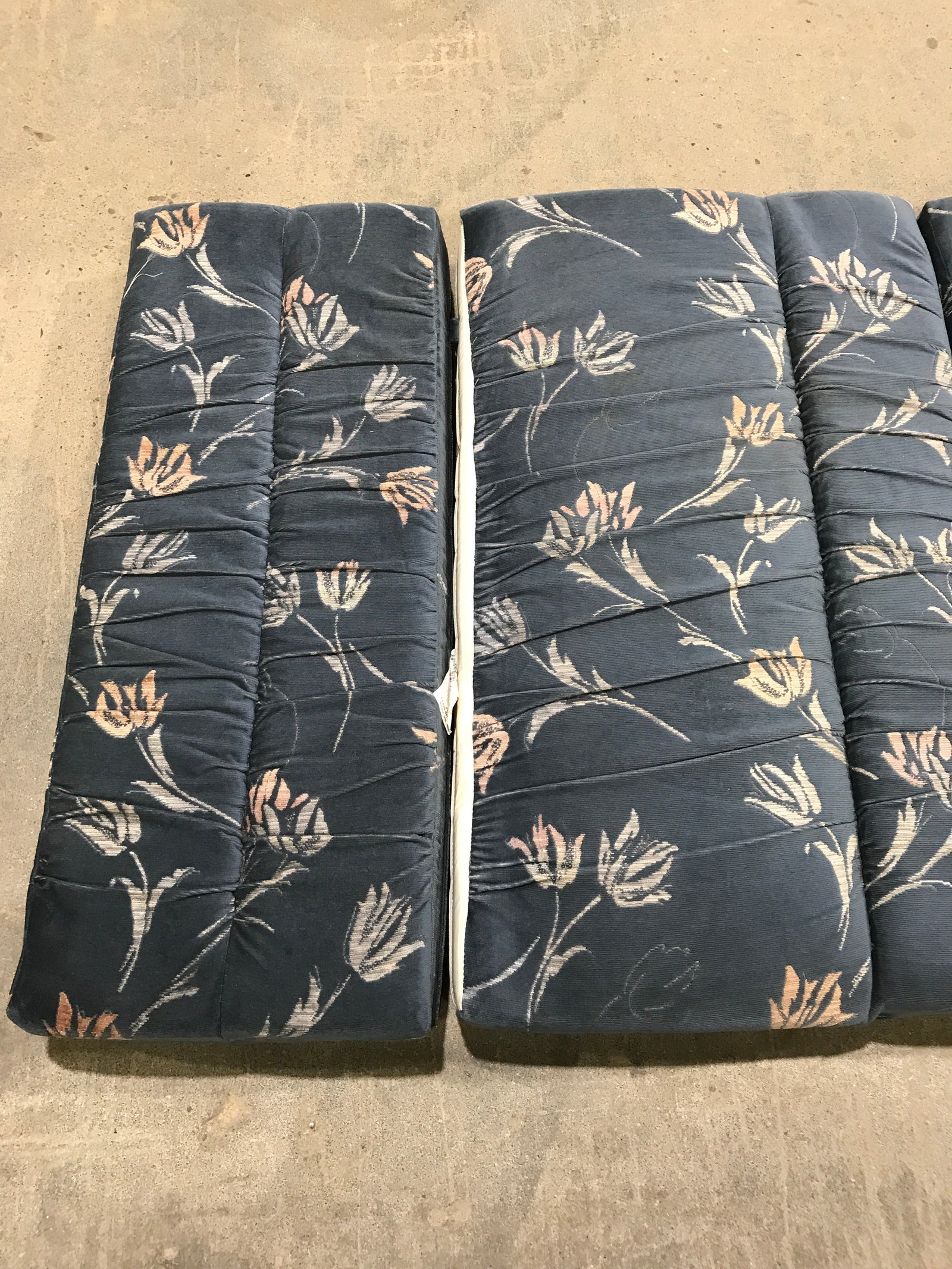 USED Dinette Cushion Set- 4 piece 2 @ 37