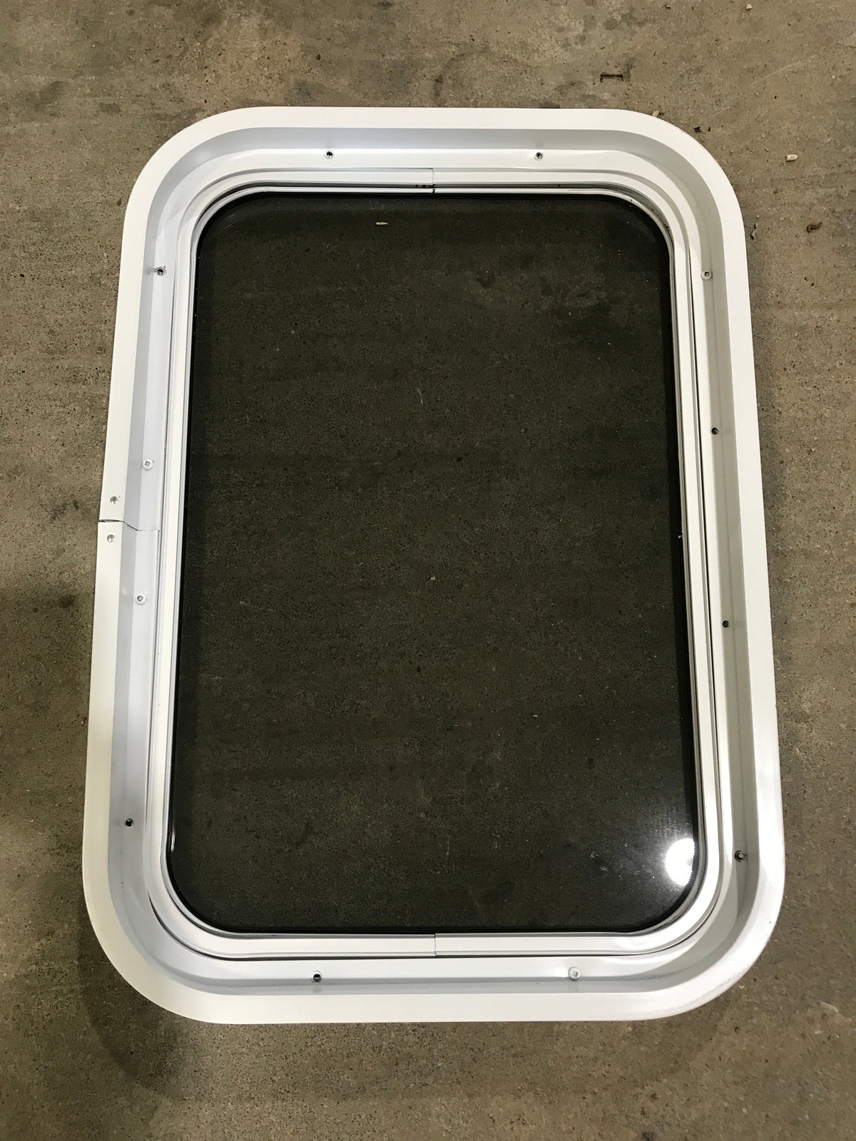 Used White Radius Non Opening Window : 24