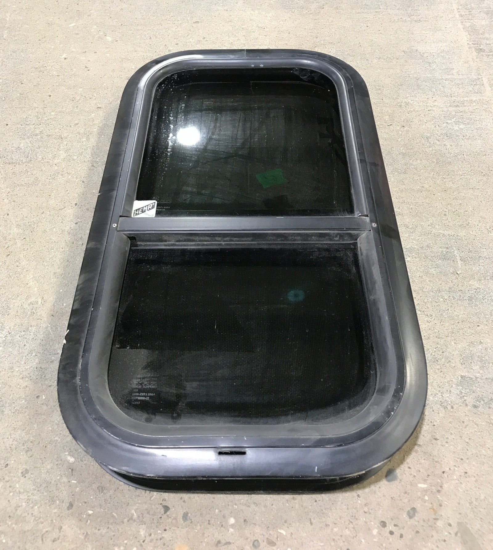 Black Radius Opening Window : 21 1/4