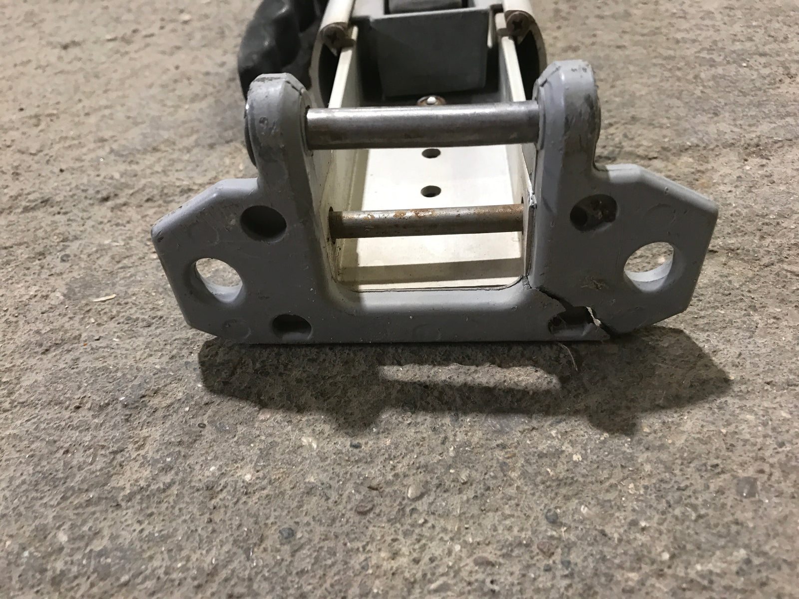 Used Dometic / A&E 8500 Awning Single Manual Arm - 73