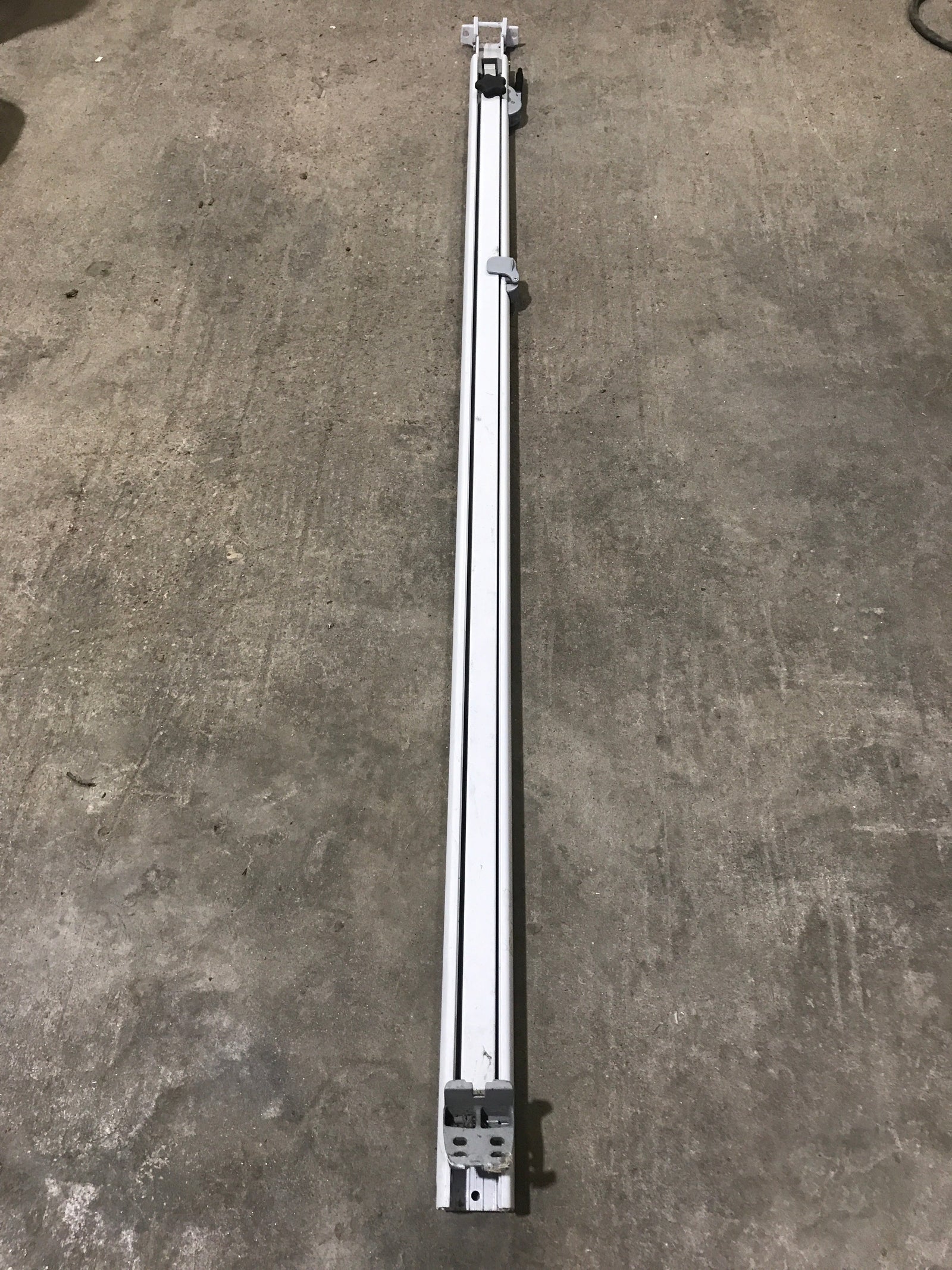 Used Dometic / A&E 8500 Awning Single Manual Arm