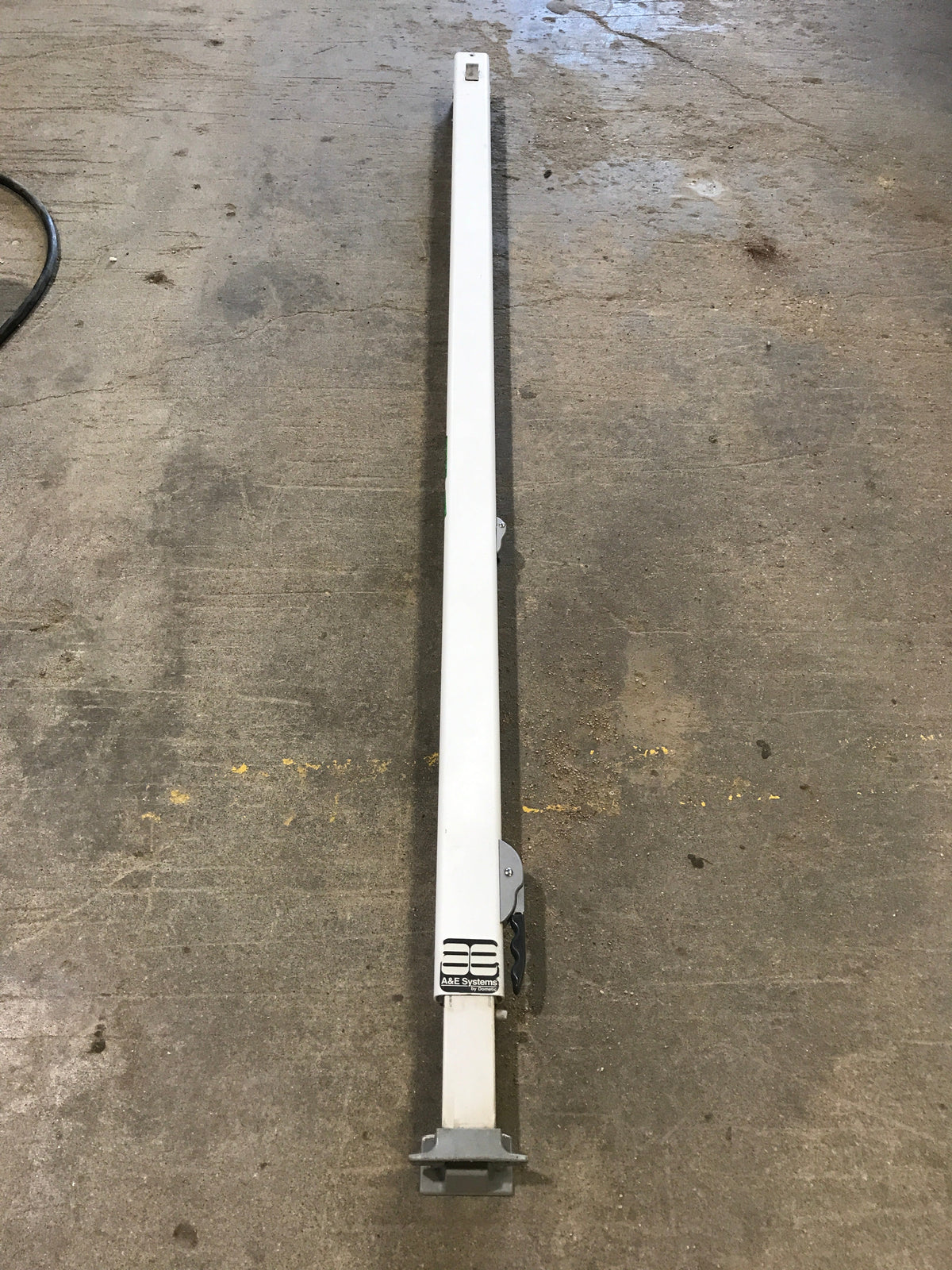 Used Dometic / A&E 8500 Awning Single Manual Arm