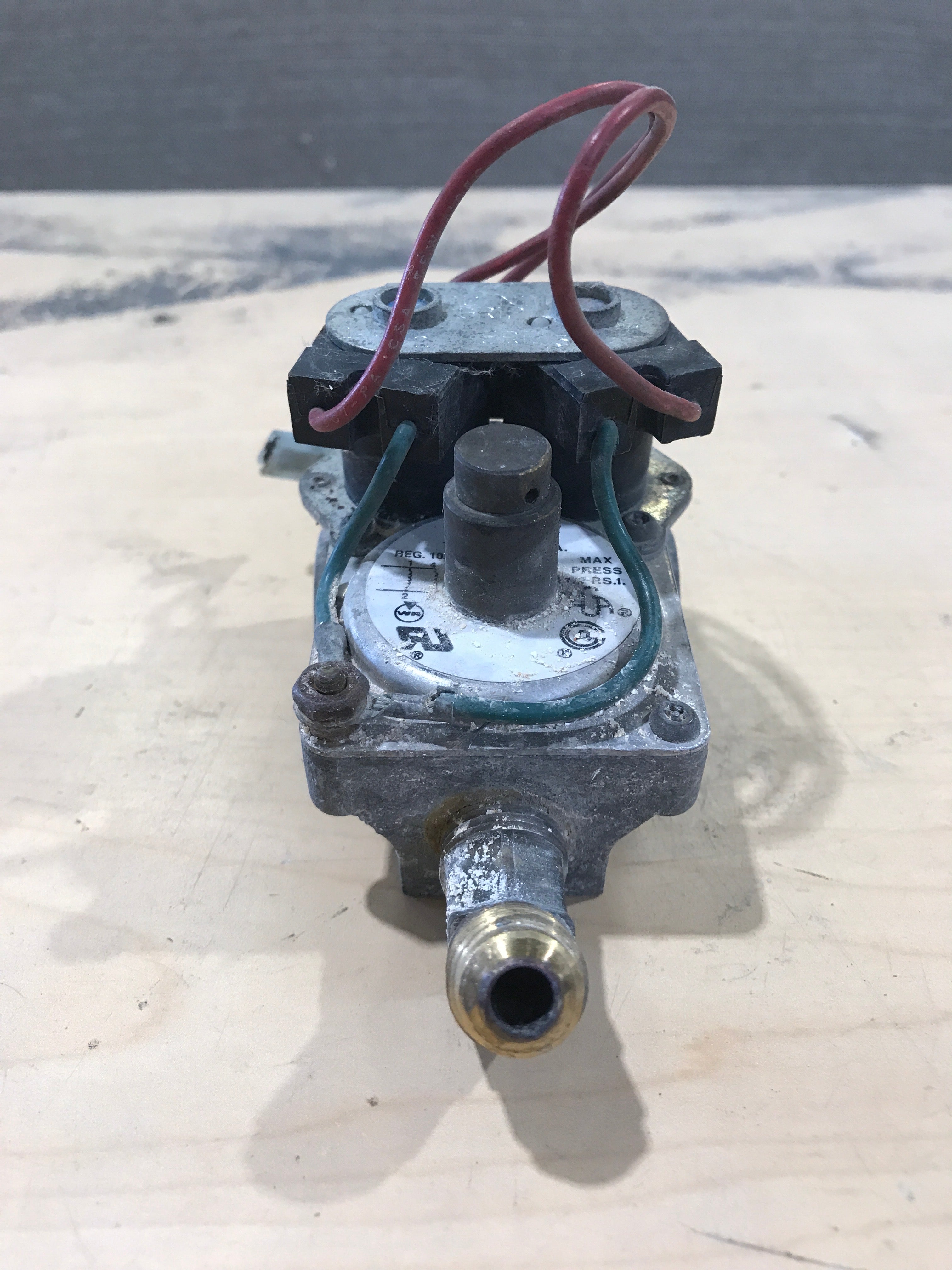 Used Atwood/ Dometic DSI Gas Valve - 92078