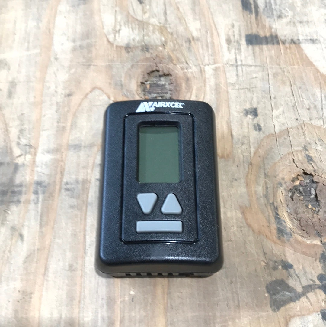 USED AIRXCEL DIGITAL HEAT/COOL T-STAT 9430A338 - Young Farts RV Parts