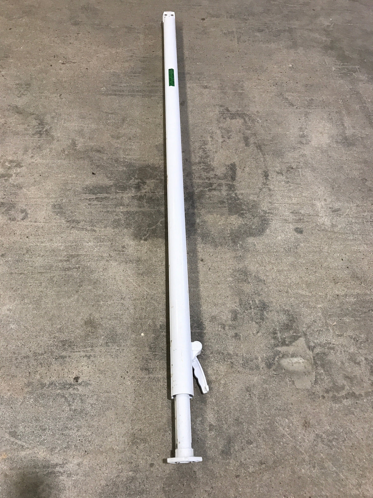 Used Dometic Sunchaser II Single Manual Arm