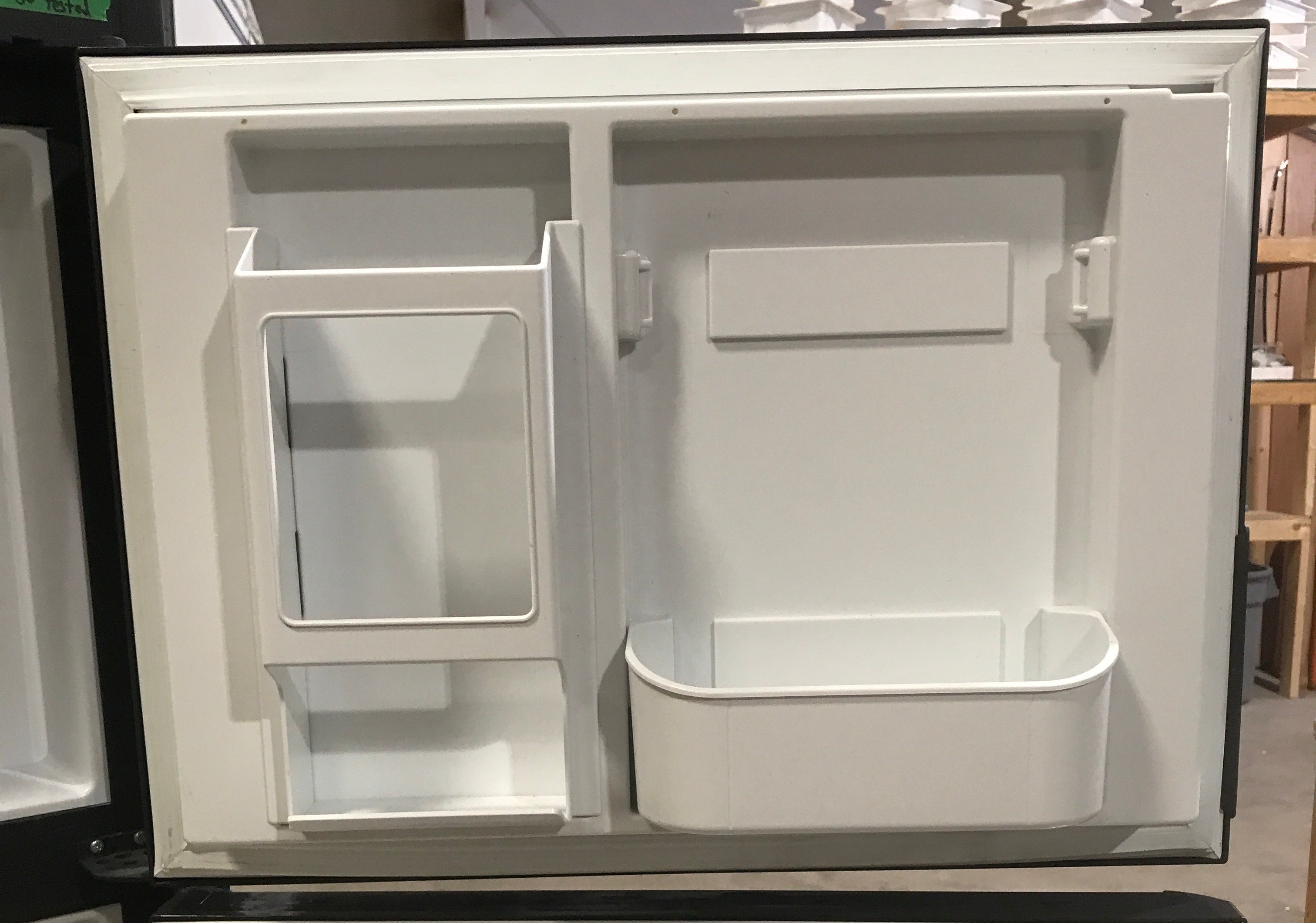 Used Complete Dometic DM2652 Fridge 2-WAY